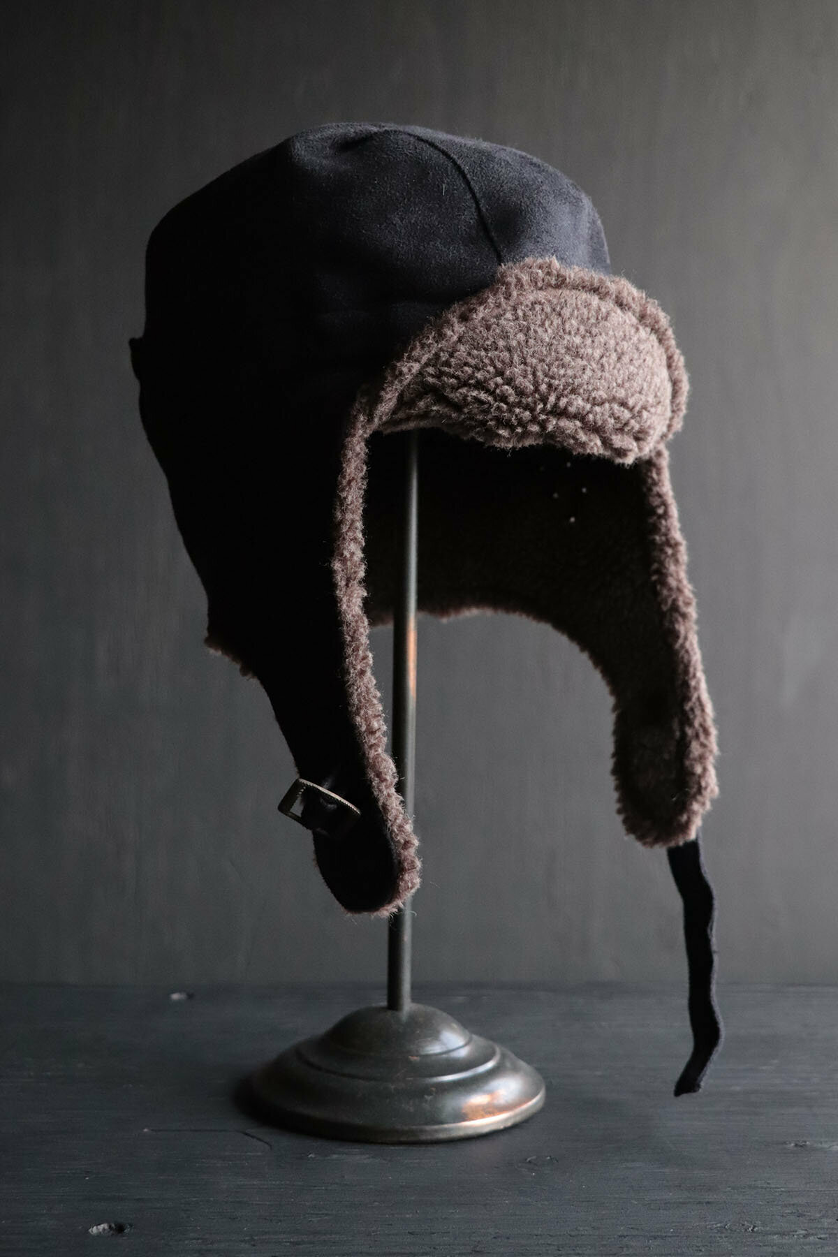 Black Sign Swindler Suede Automobile Boa Cap / Sand Black