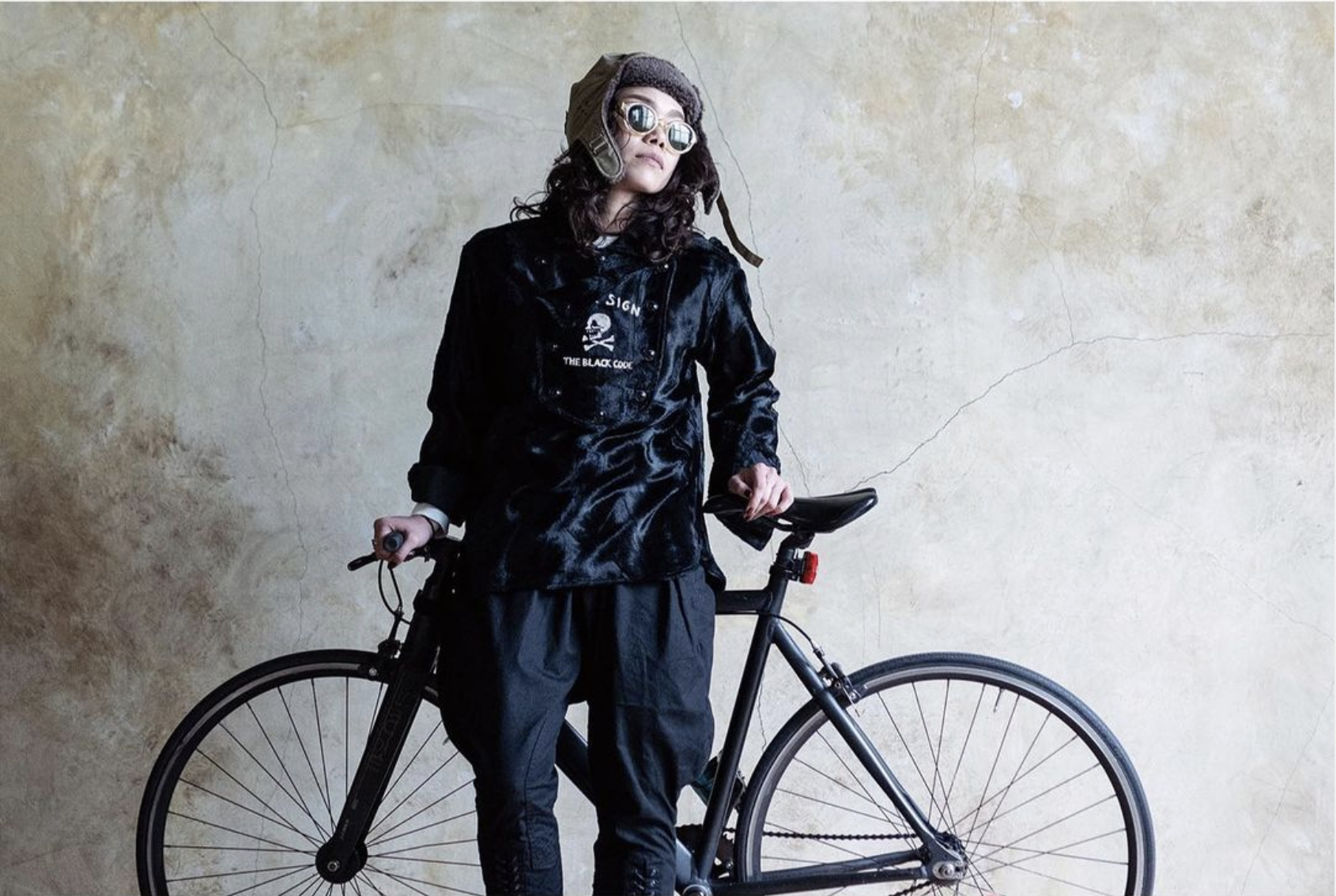 Black Sign Swindler Suede Automobile Boa Cap / Sand Black