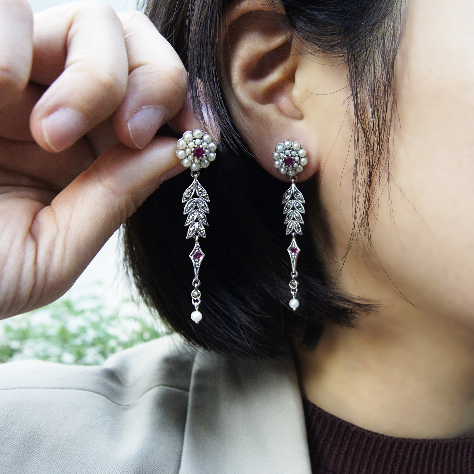 紅寶米珠花垂吊耳環