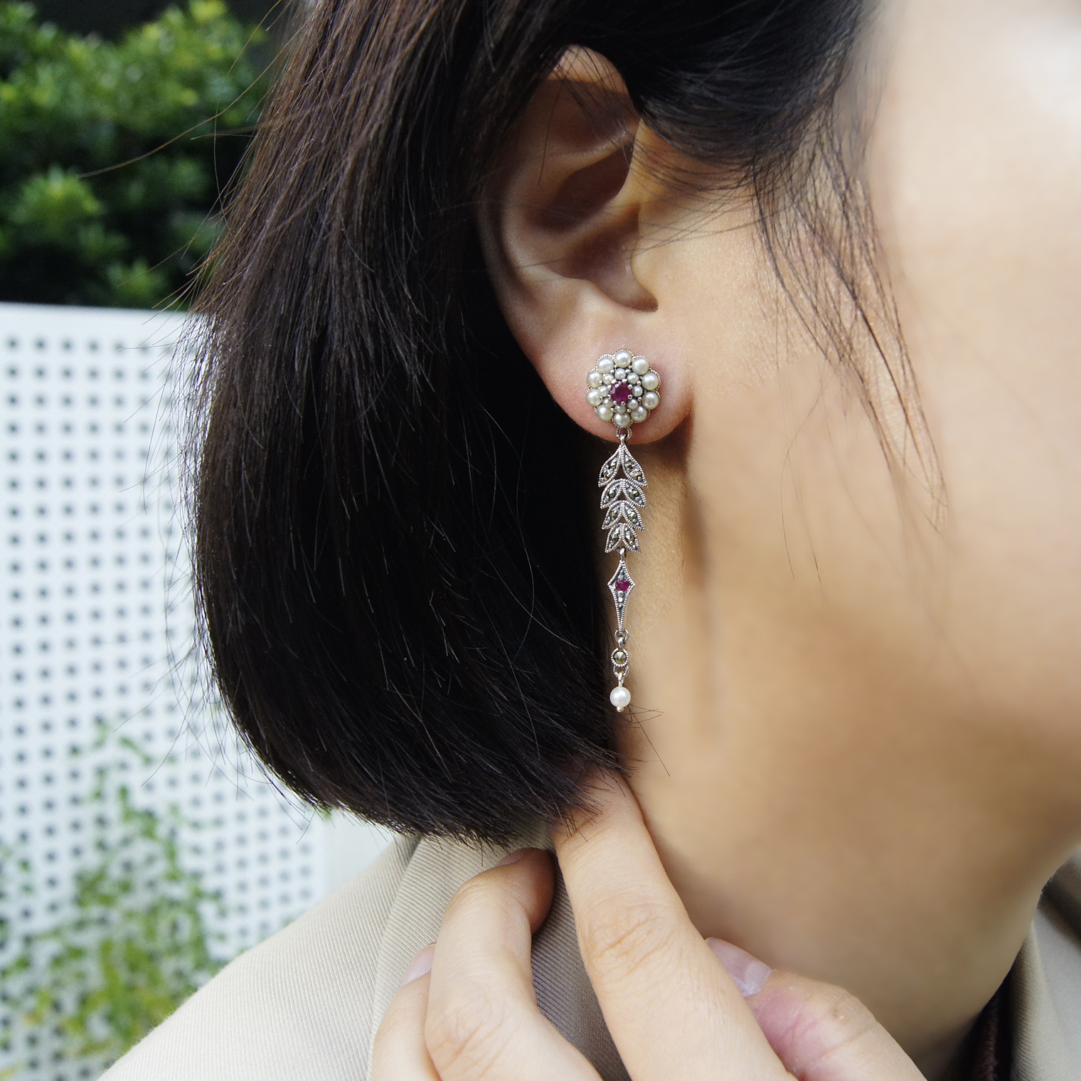 紅寶米珠花垂吊耳環