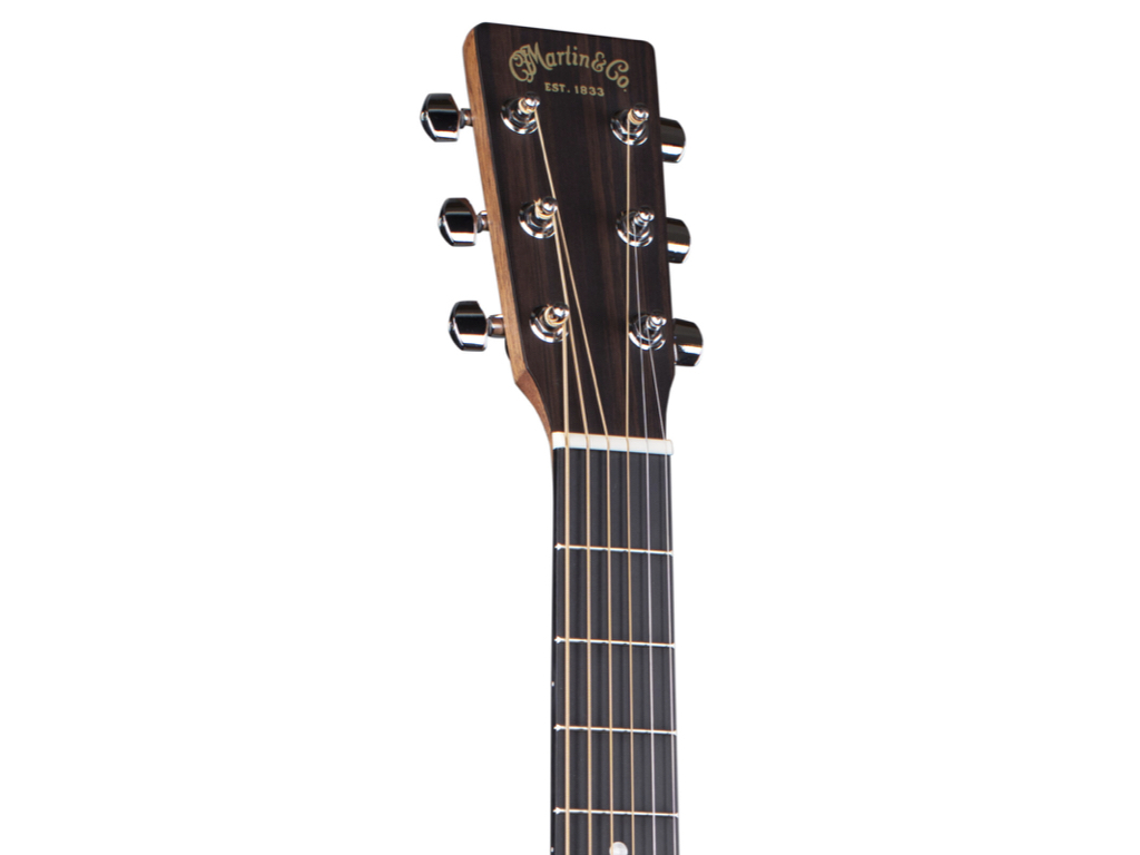 Martin Martin - 00010E 全單板馬丁吉他 內建拾音器 附原廠高級吉他袋 原廠公司貨 第 3 張圖片｜三峽吉他 / Bass