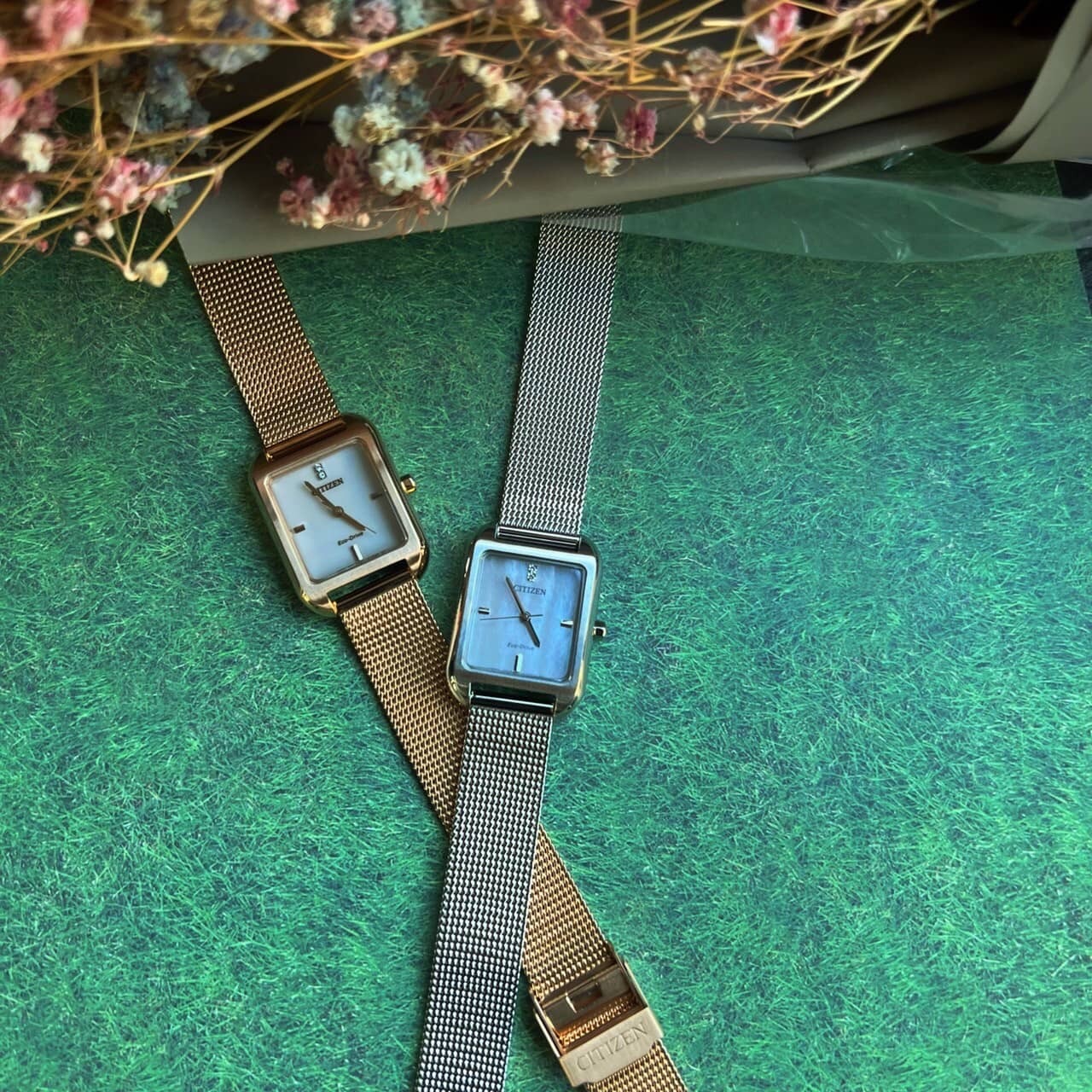 【CITIZEN 星辰】Lady's系列 光動能復古大三針女錶 EM0491-81D 銀色 / EM0493-85P 玫瑰金色 23.5mm 現代鐘錶