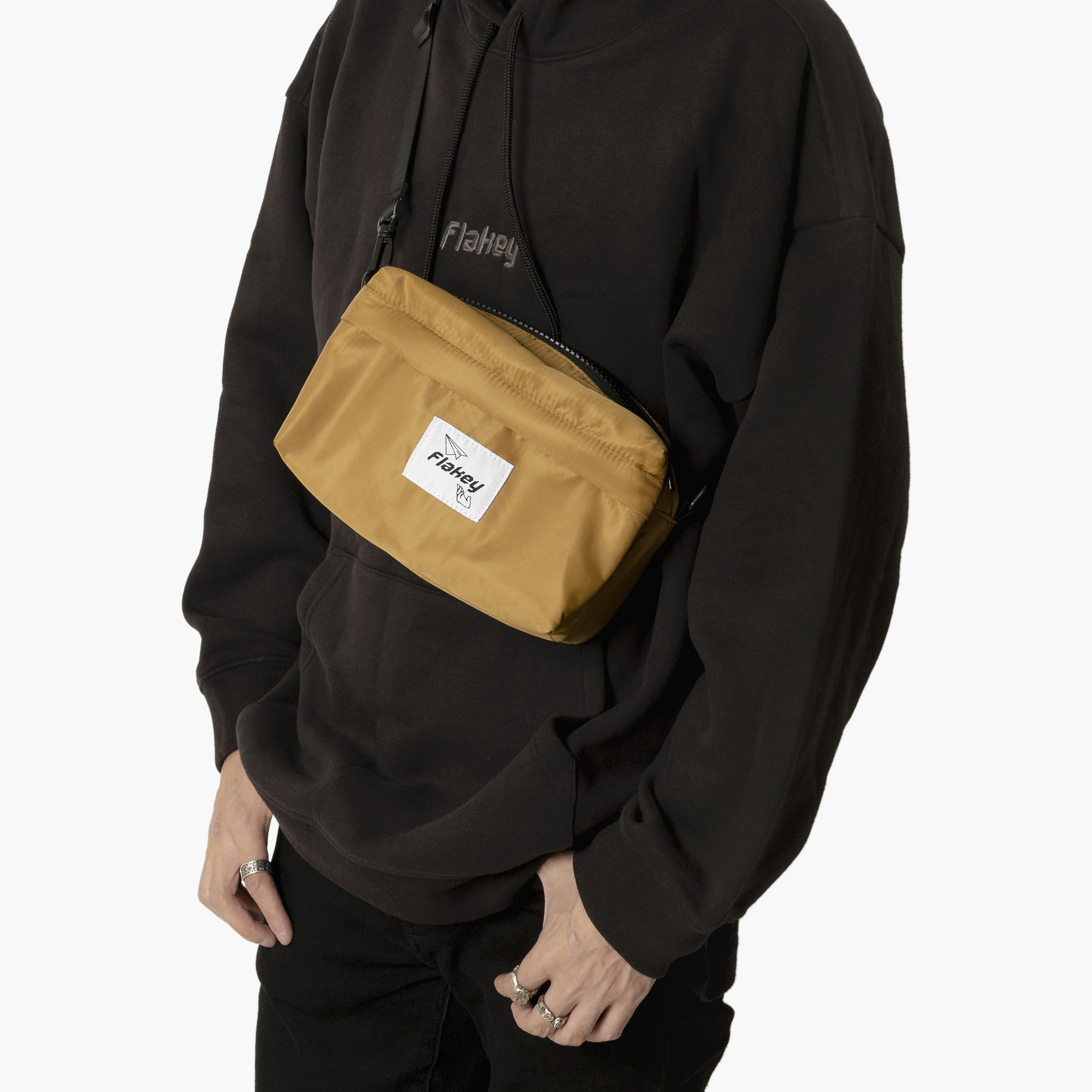 FLAKEY 芥黃斜孭袋