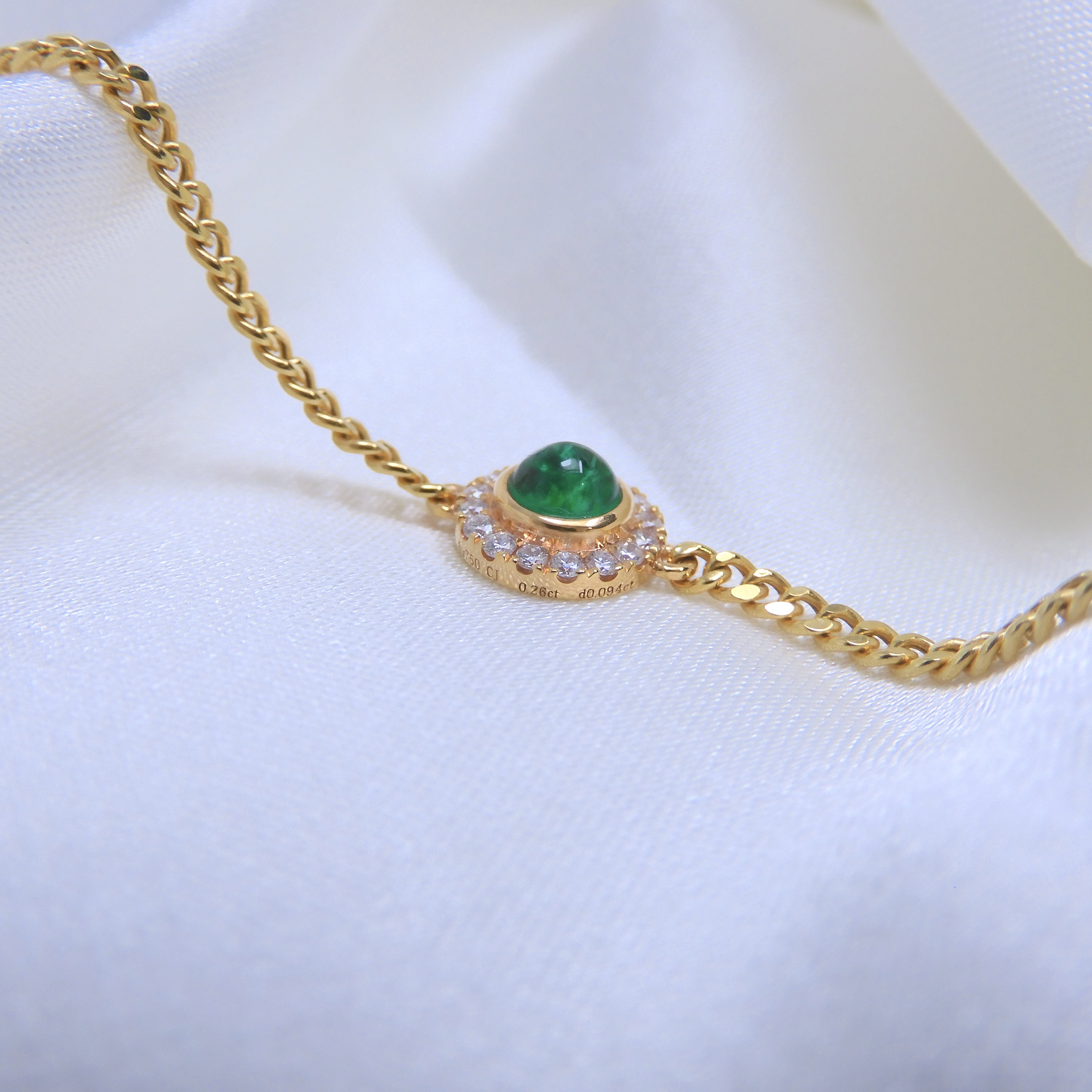 18K Gold 0.26ct Emerald Bracelet