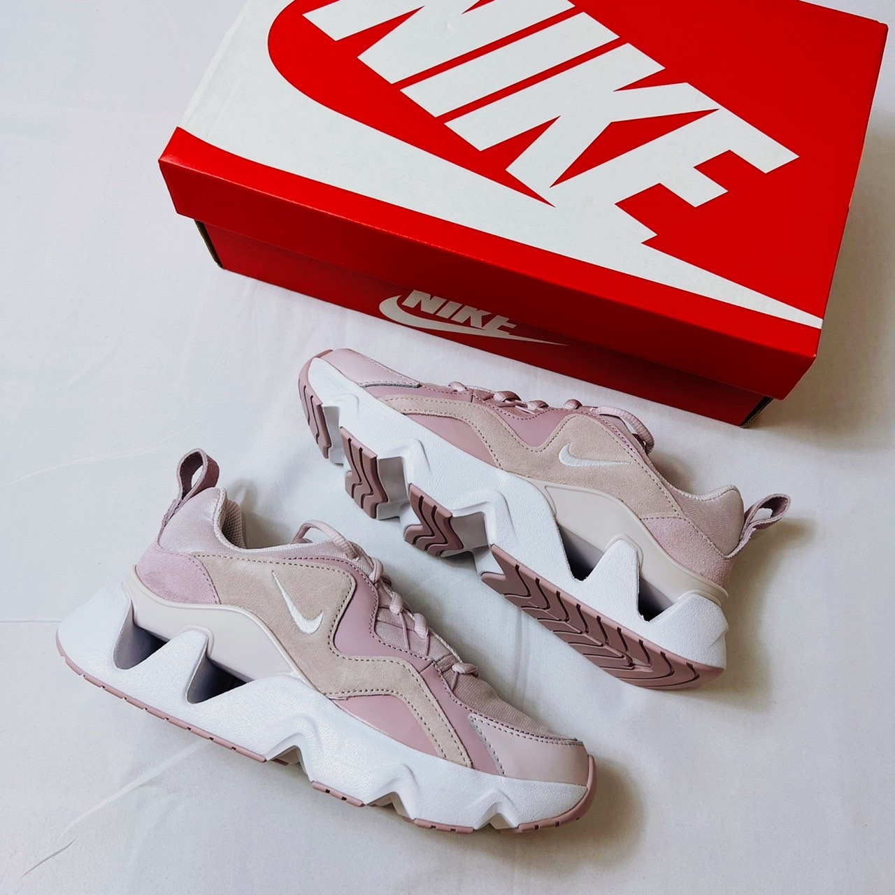 NIKE RYZ 365 Ttainers 孫芸芸 增高 休閒鞋 白粉 櫻花粉