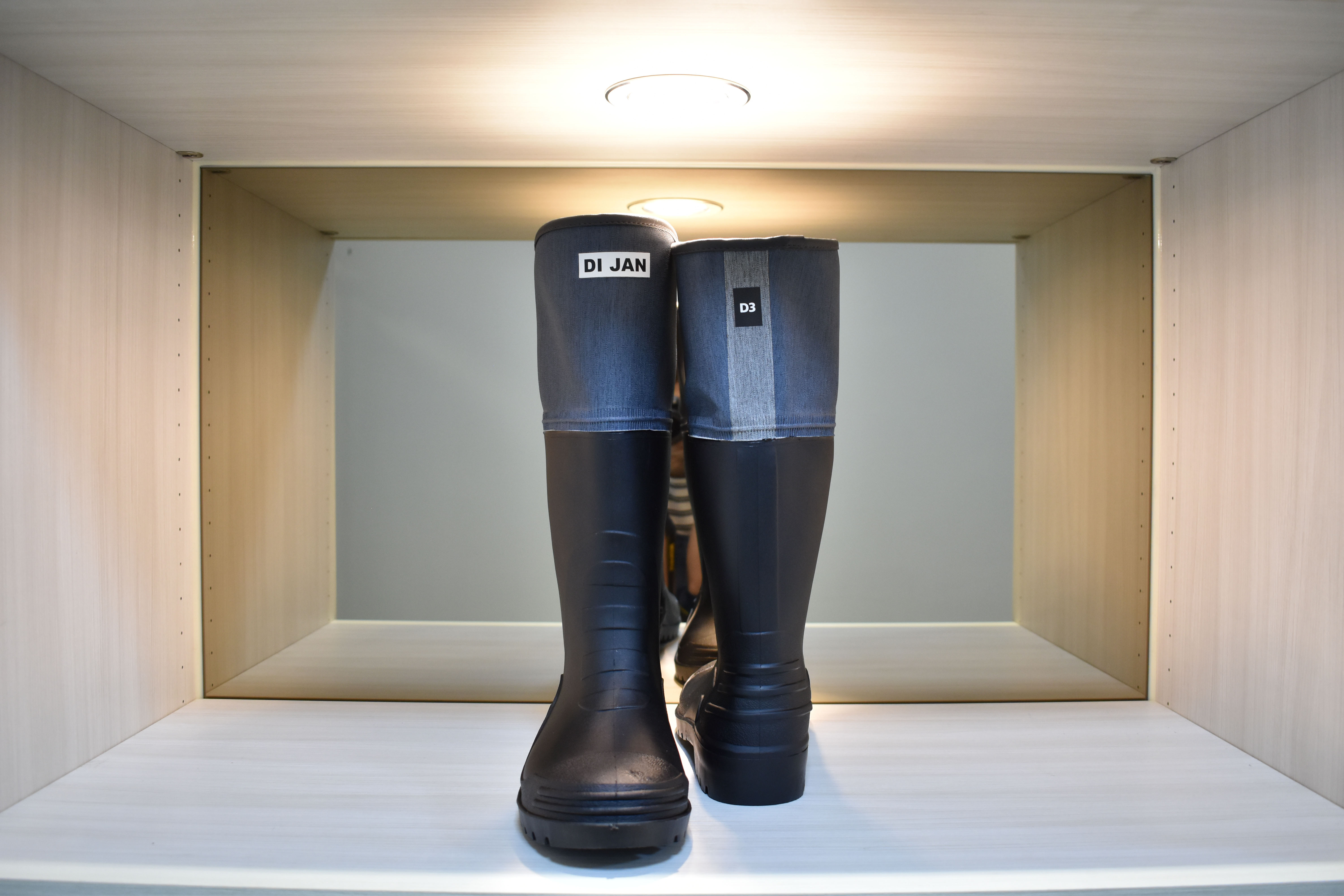 D3 系列 - 文青藍磯釣鞋 (專利S底毛氈+釘鞋底)