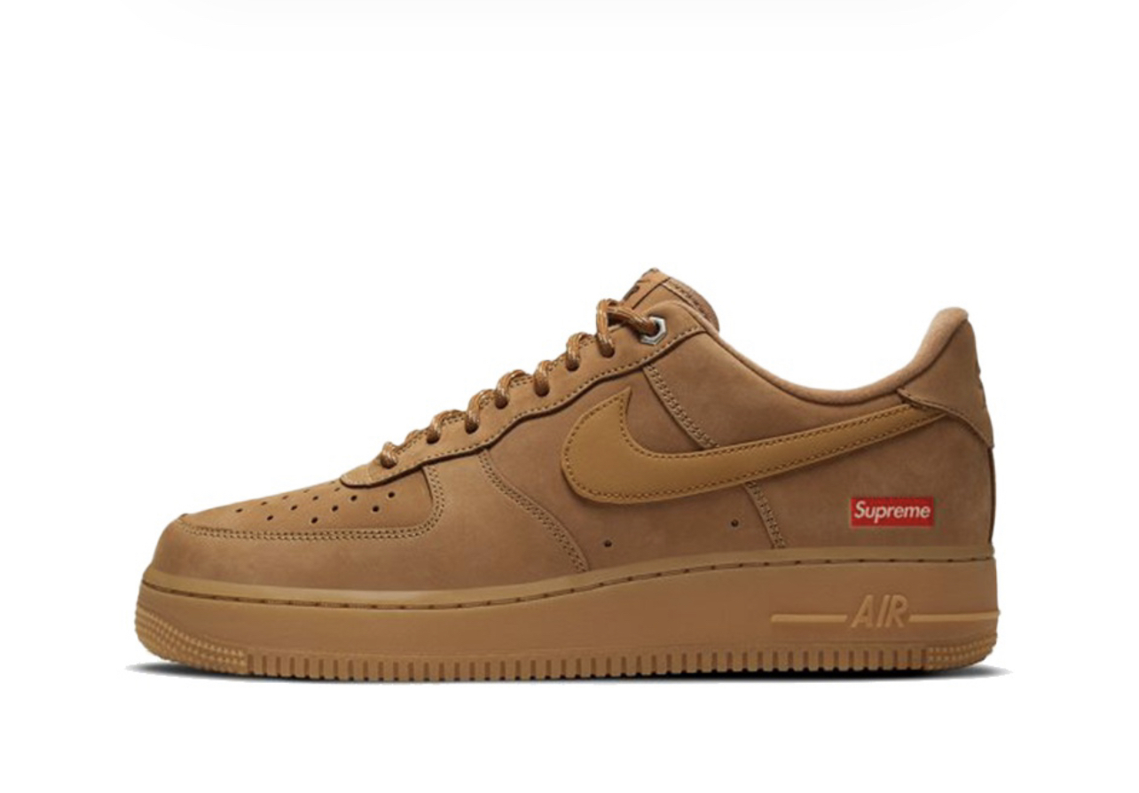 Supreme × Nike Air Force 1 Low “Flax” 小麥麂皮