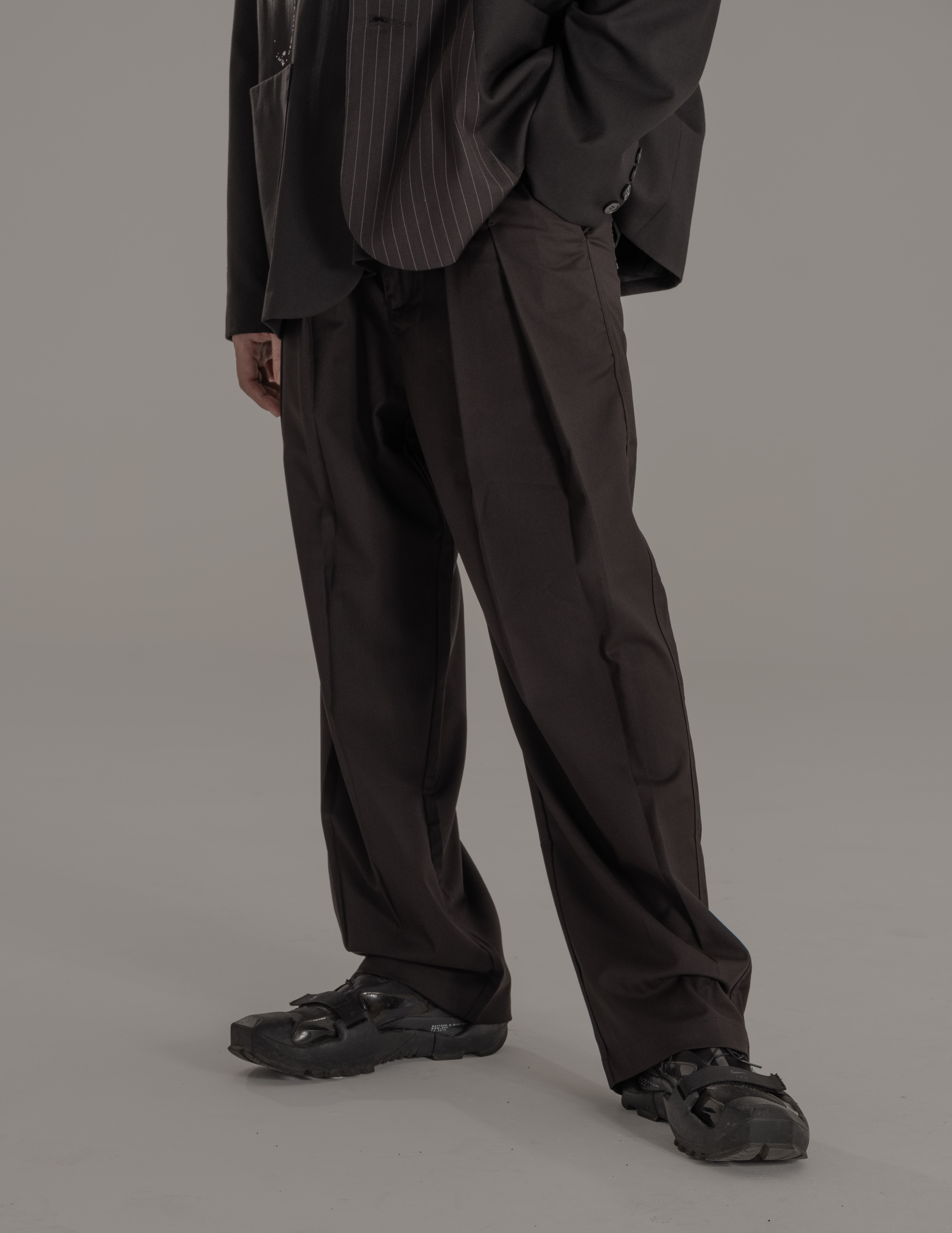 高街休閒直筒打折西褲