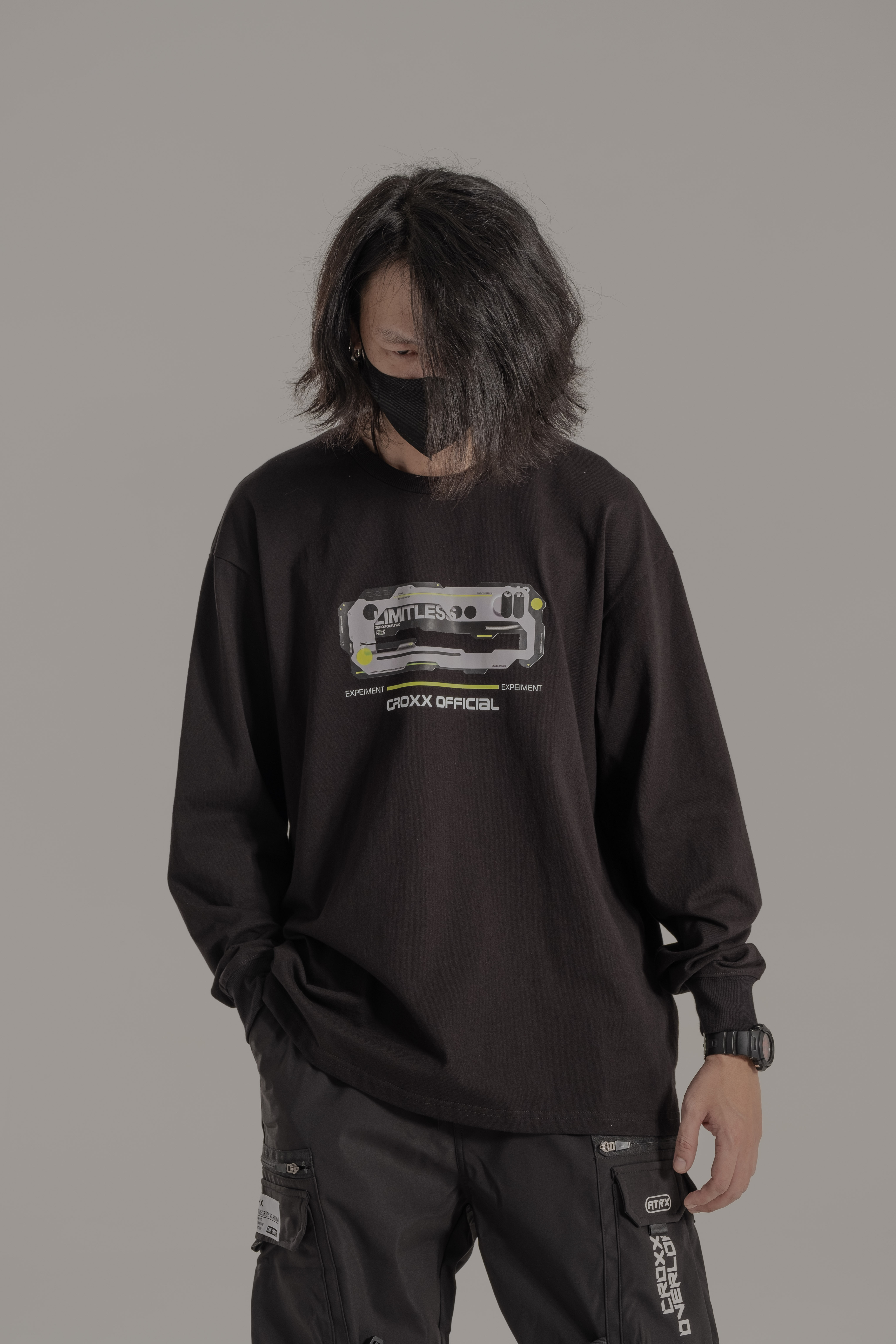 黑白素面印花圓領長袖