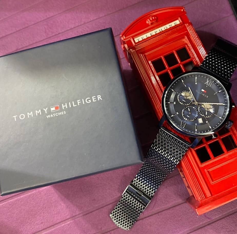 【Tommy Hilfiger】 休閒藍鋼三眼米蘭錶帶男錶 1710397 44mm 現代鐘錶