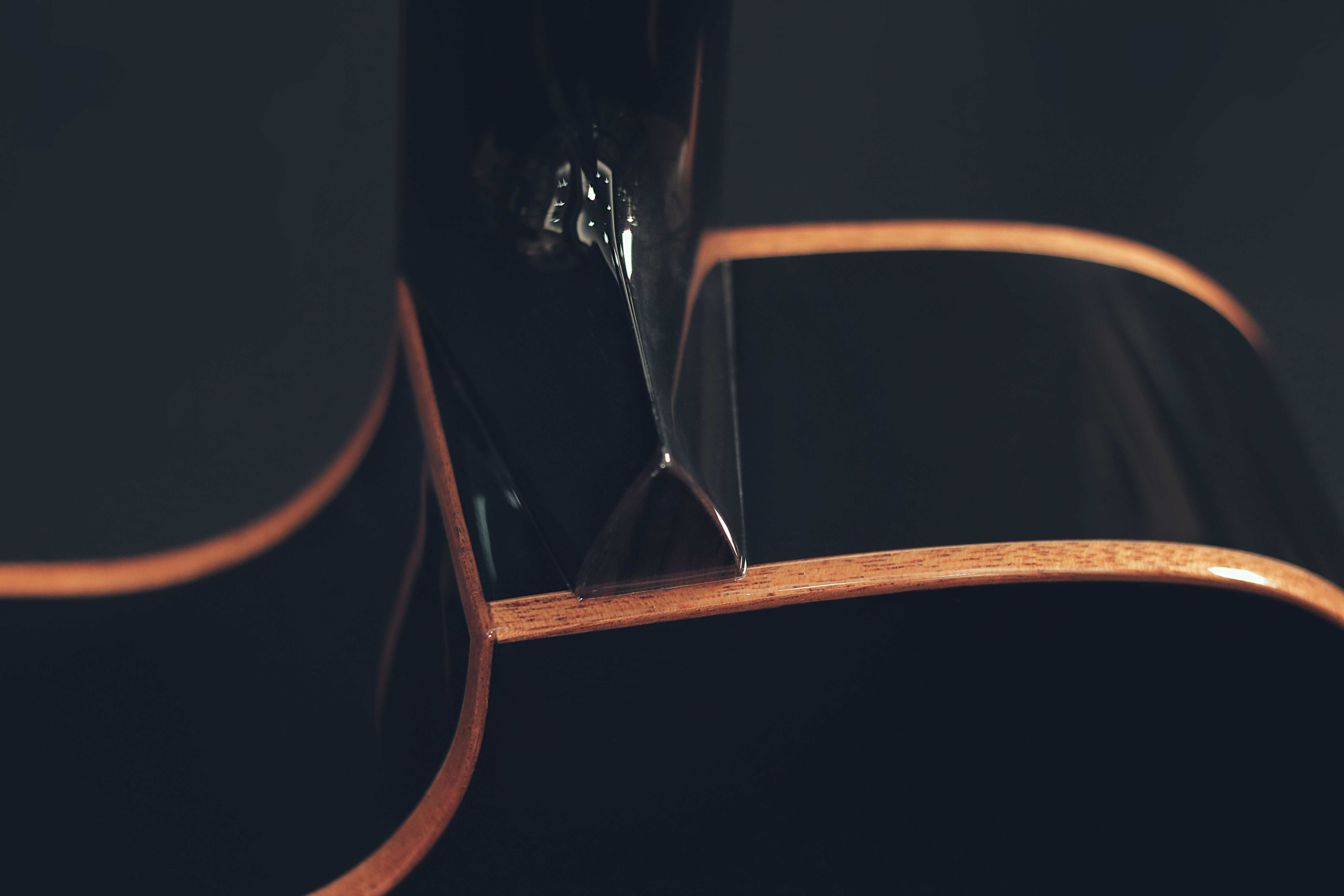 Ayers O22c blackout Sun (O-03CBW) 40吋全實木吉他 小太陽 內建奧昇系統 音色好 手感佳 台灣品牌 第 5 張圖片｜三峽吉他 / Bass