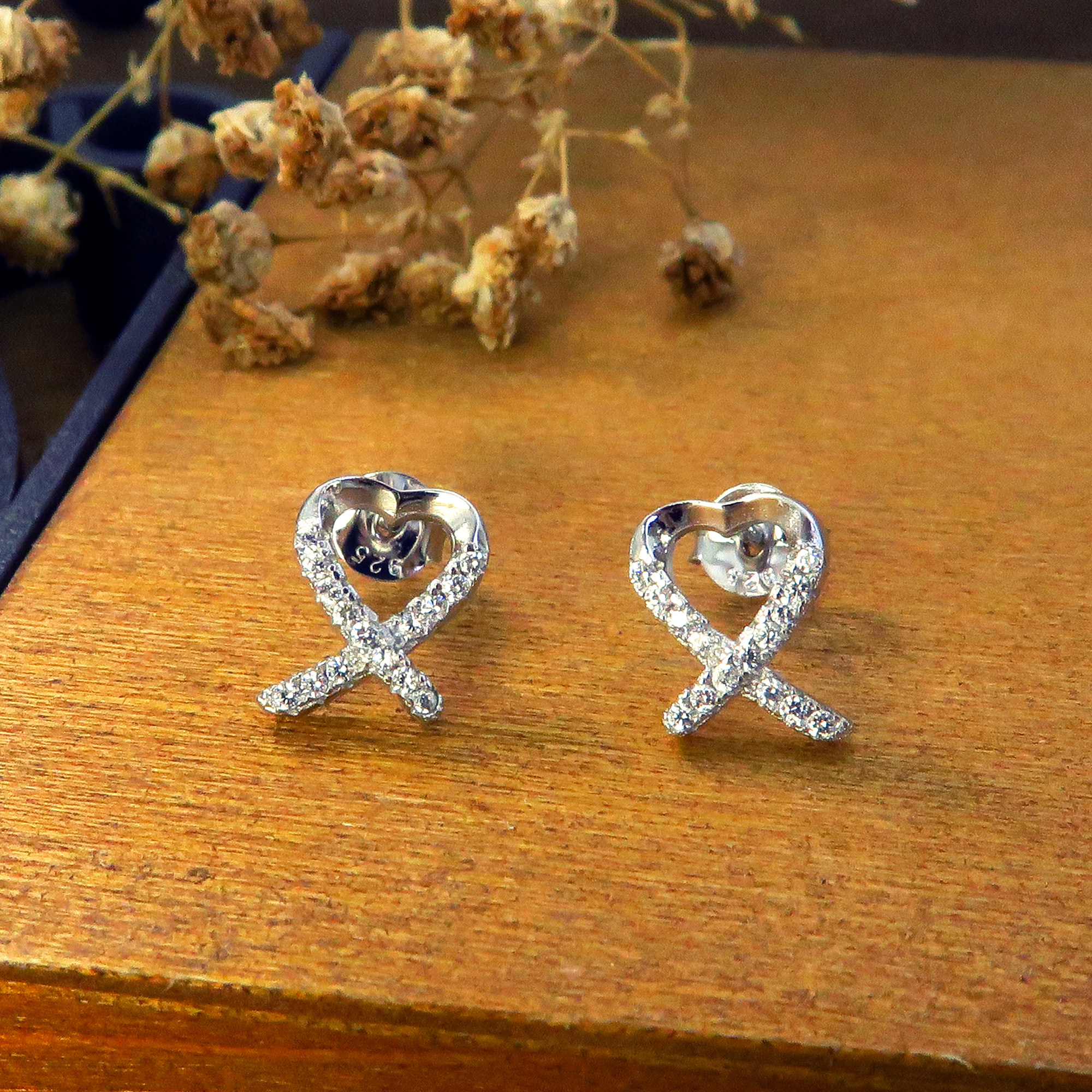 緞帶戀心 純銀耳環 愛心 (白K金色款)-ART64