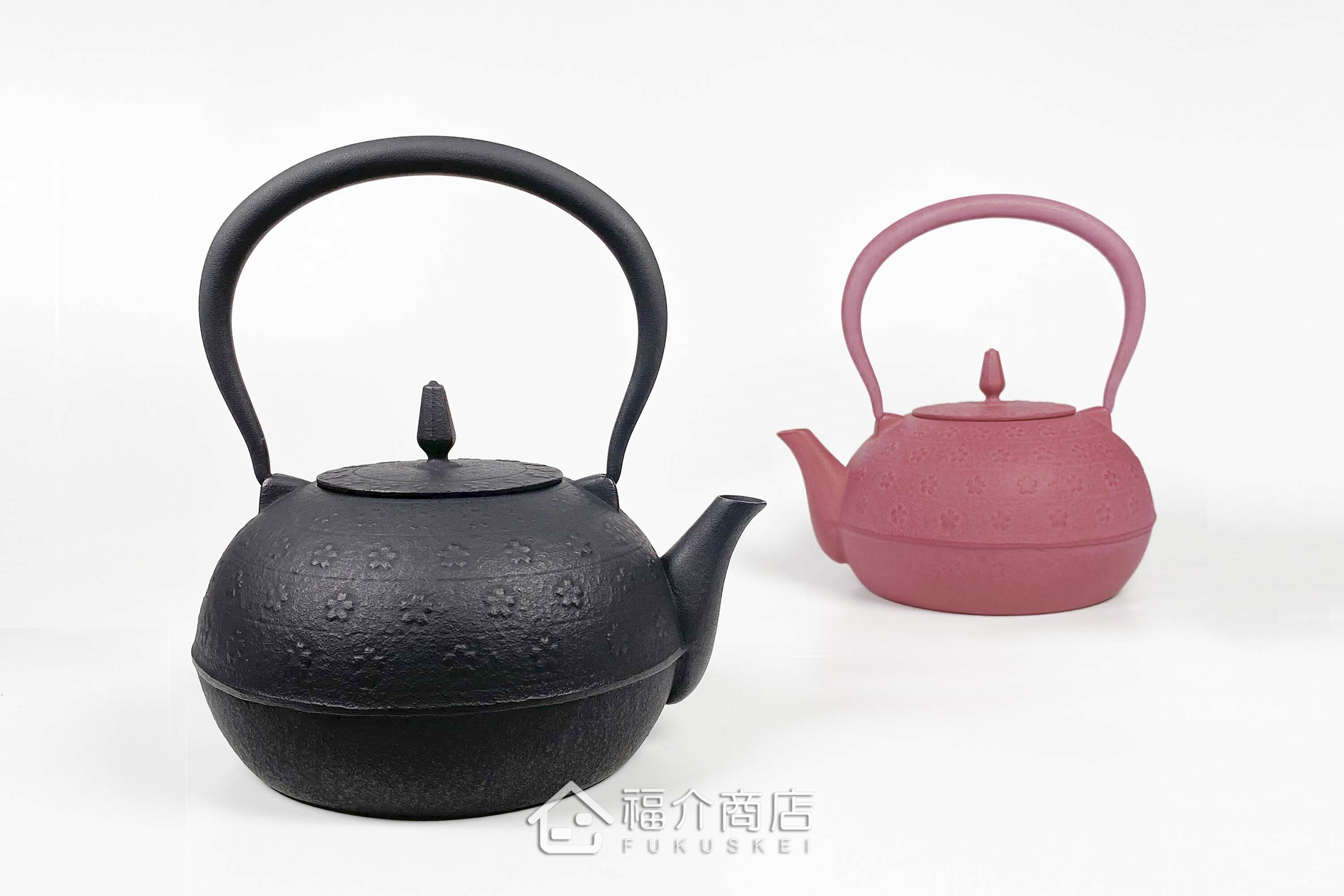 黑色的泡茶煮水鐵壺