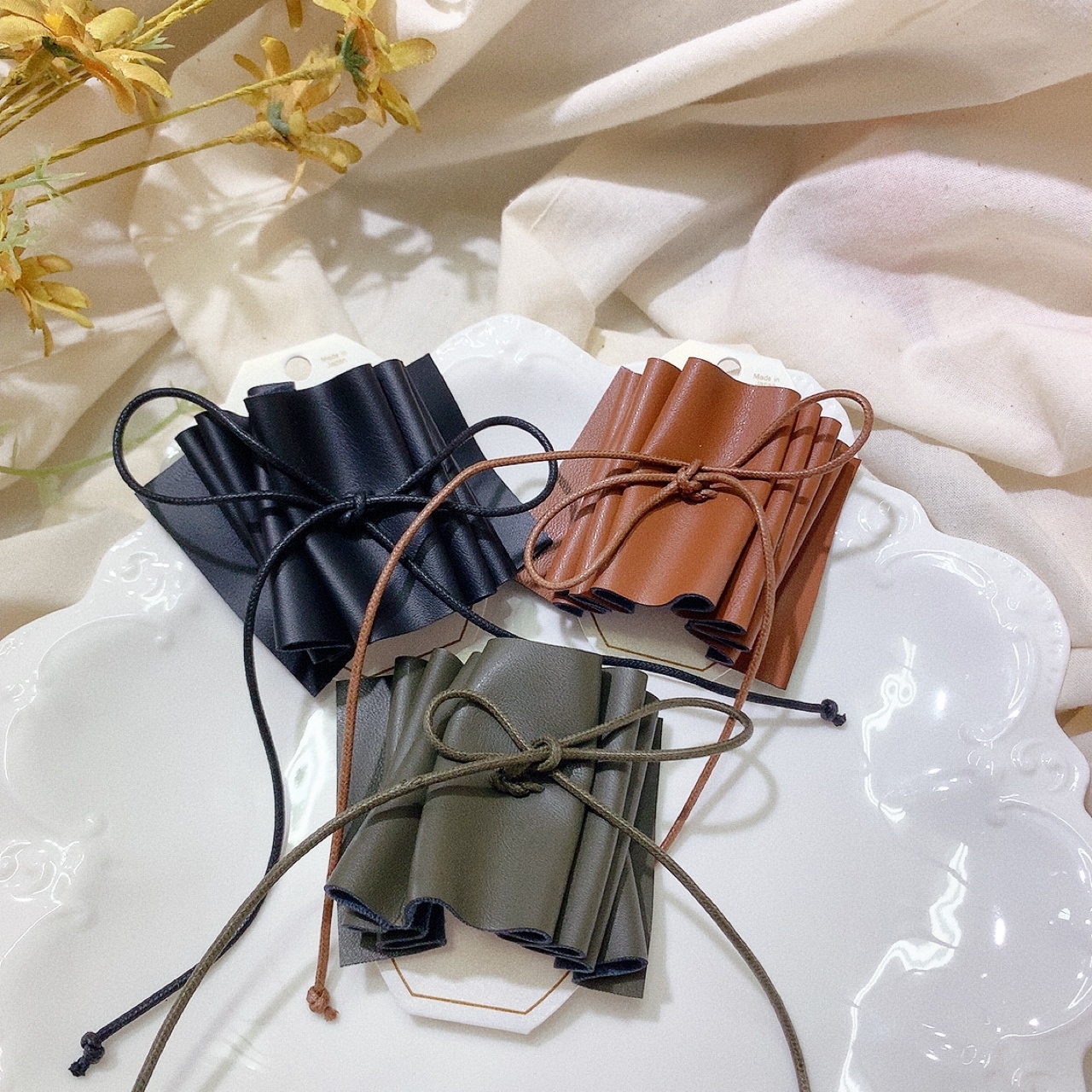 [日本制] 仿皮髮圈扣