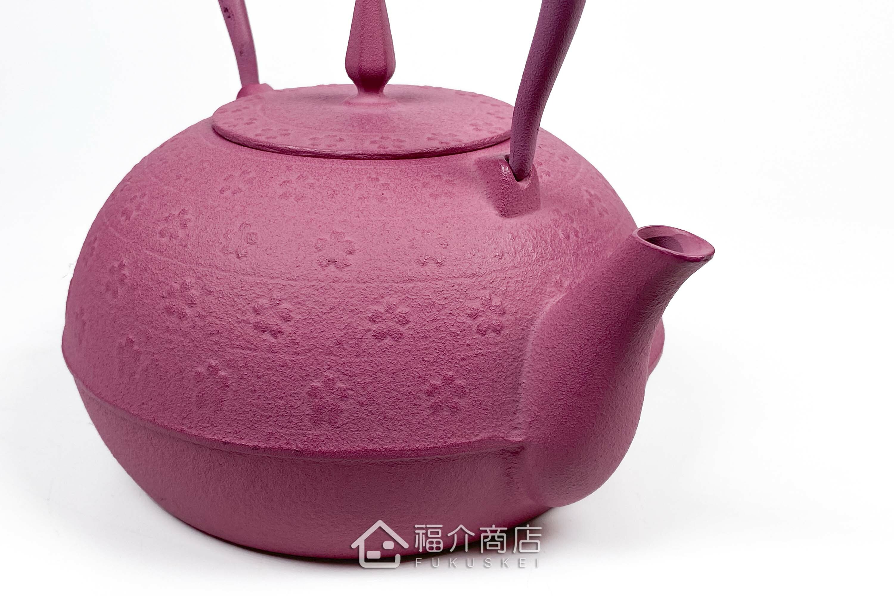 粉紅色的泡茶煮水鐵壺