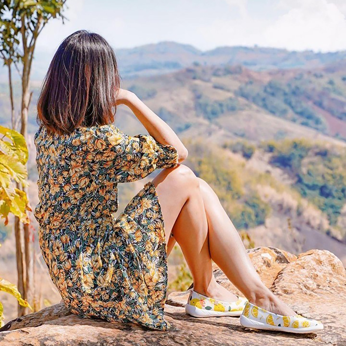 【 Uin 】西班牙原創設計 | 遐想日 彩繪鞋 休閒鞋 女鞋 懶人鞋