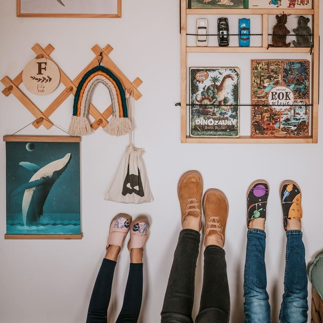 【 Uin 】西班牙原創設計 | 宇宙星球彩繪休閒童鞋