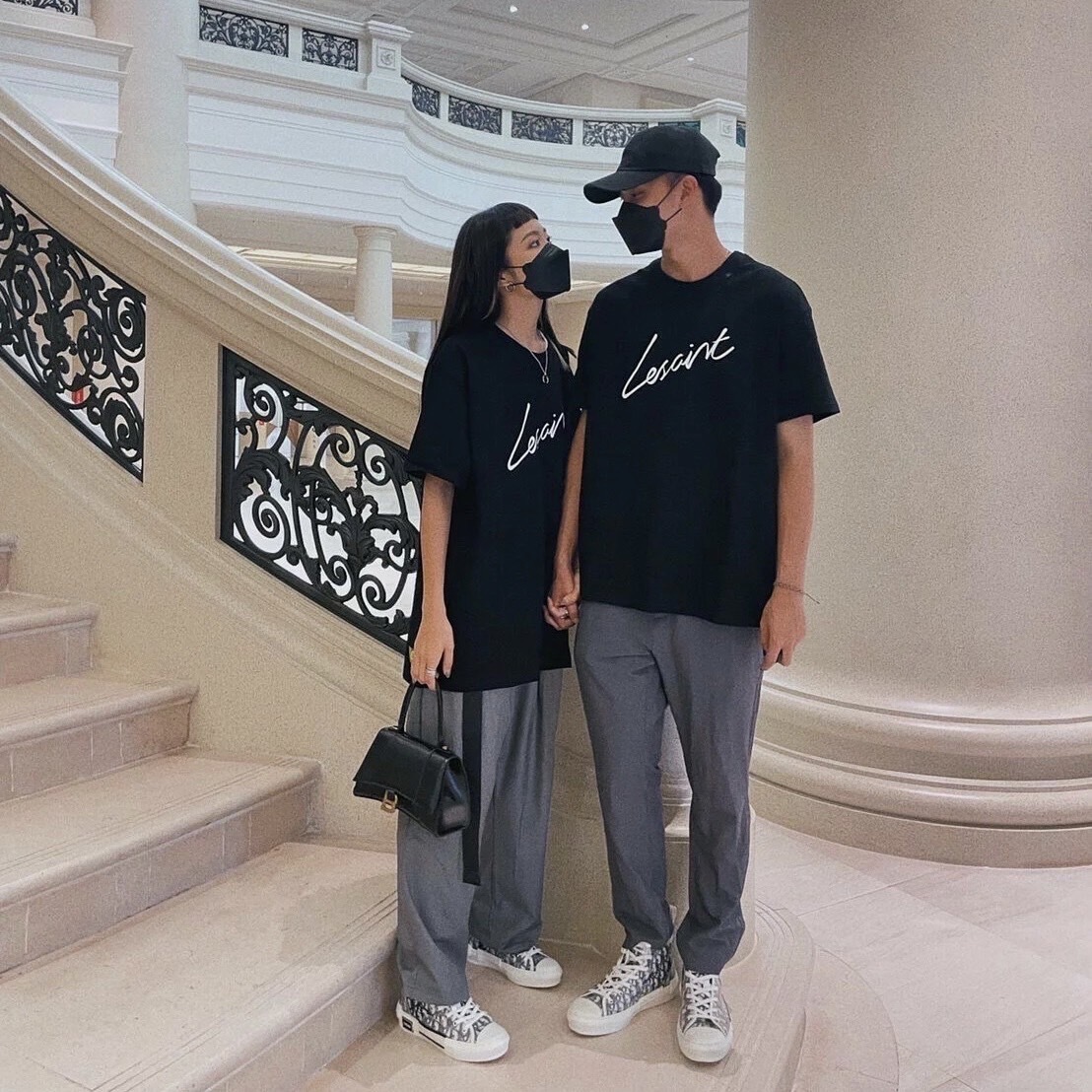 LESAINT 最後的晚餐 宗教油畫 草寫字體Logo 黑灰 短袖 韓國品牌