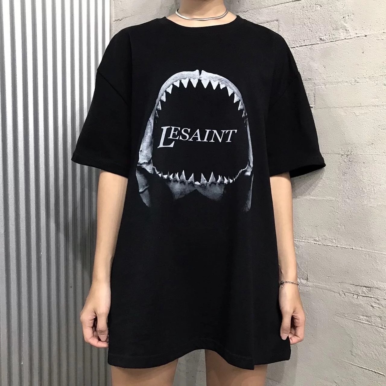 LESAINT 鯊魚牙 化石 黑灰 短袖 韓國品牌