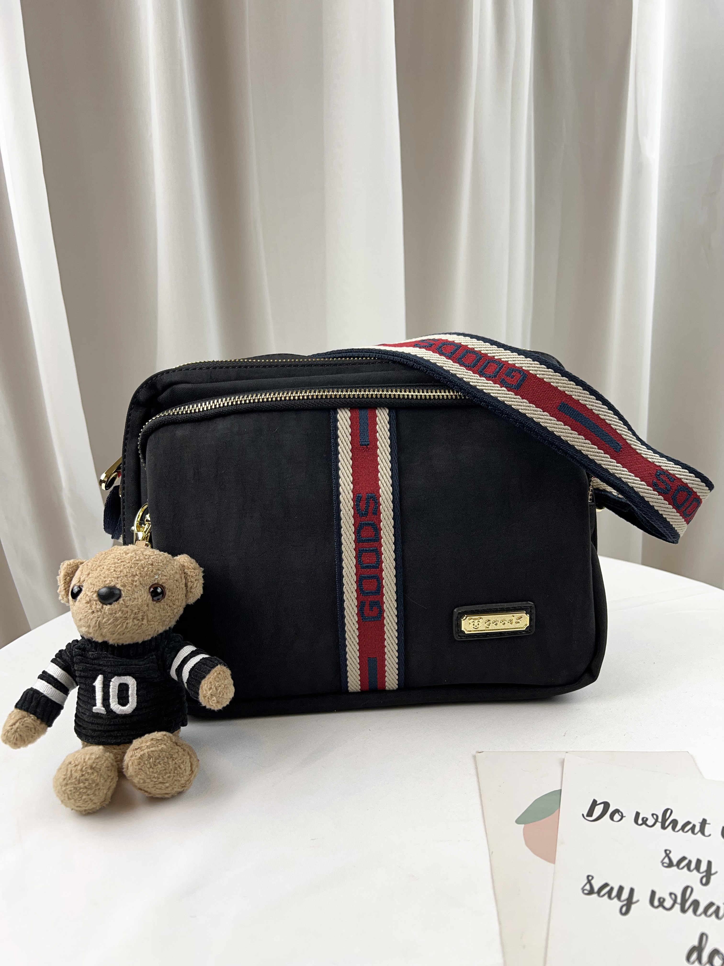 GOODS 織帶黑 防潑水側背包 附吊飾  #2162