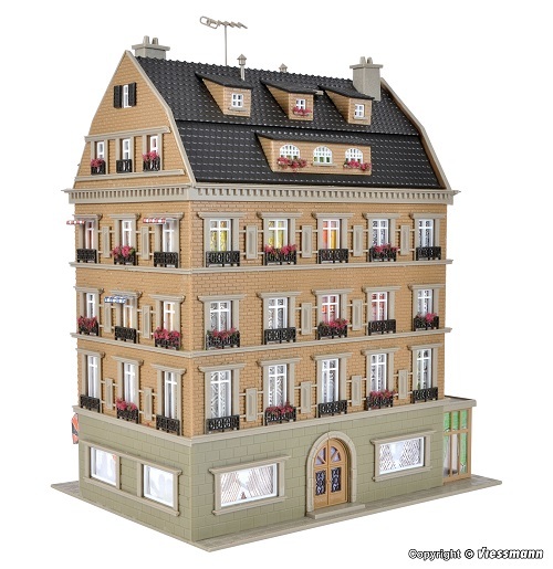 Vollmer 43781 H0 Restaurant with interior and LED lighting, functional kit