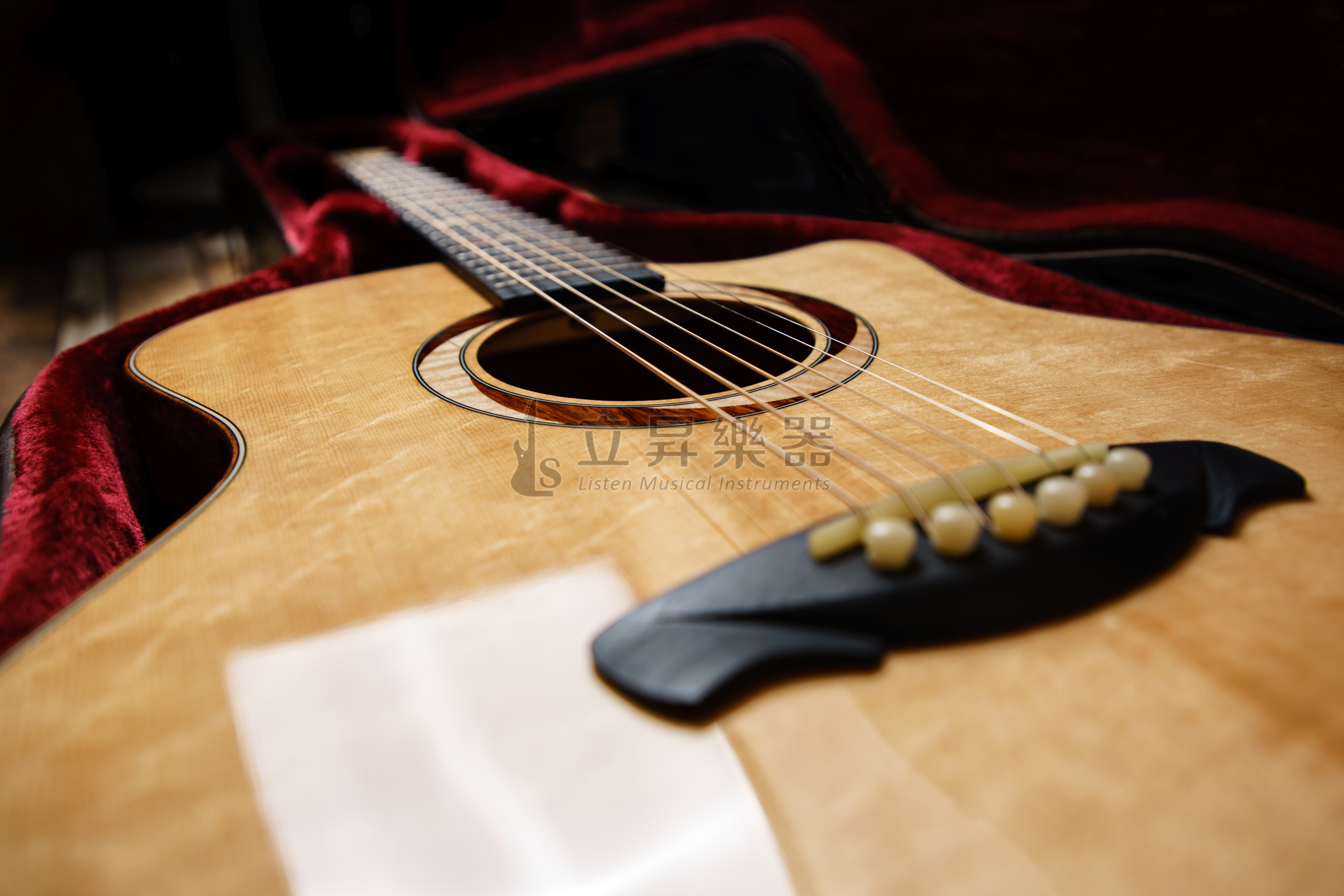 弦墨 春華 西堤卡熊爪雲杉面板 桃花心木側背 全單 41吋 GA桶缺角 駱駝骨弦枕弦釘 鏤空立木 懸浮琴頸 台灣公司貨 弦墨吉他 第 3 張圖片｜三峽吉他 / Bass