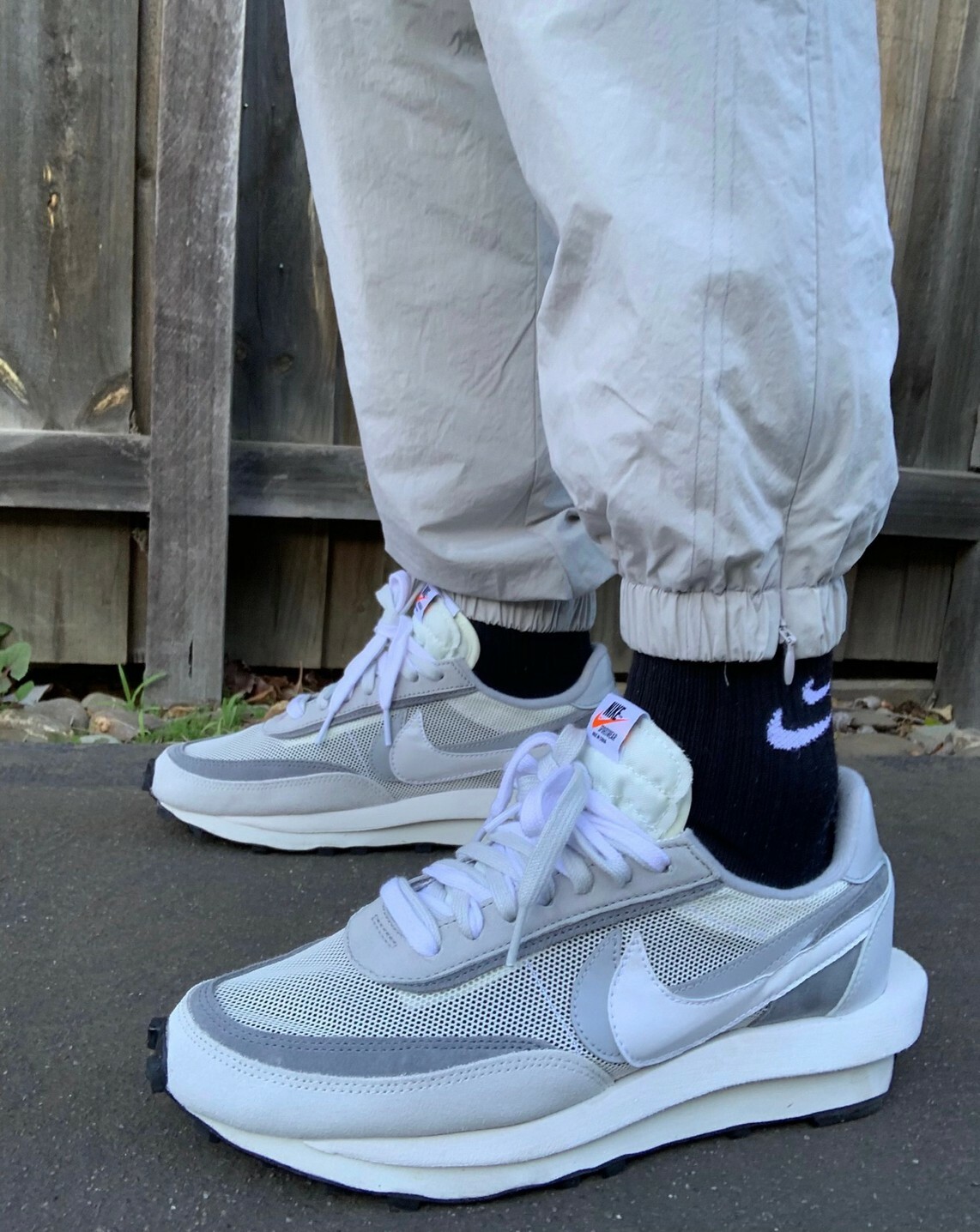 NIKE LDWAFFLE x SACAI 初代灰白白灰解構球鞋