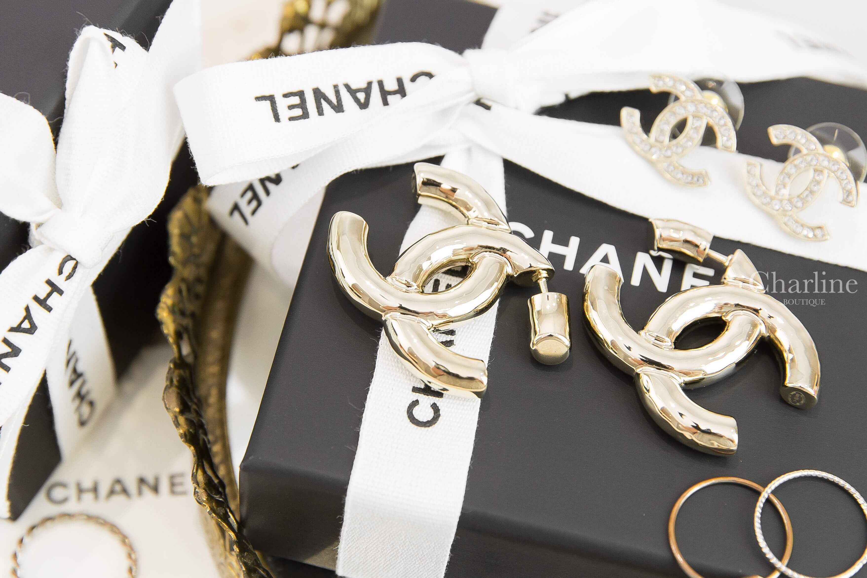 Chanel Earrings 金色金屬亮面CC耳環-Charline Boutique 精品代購