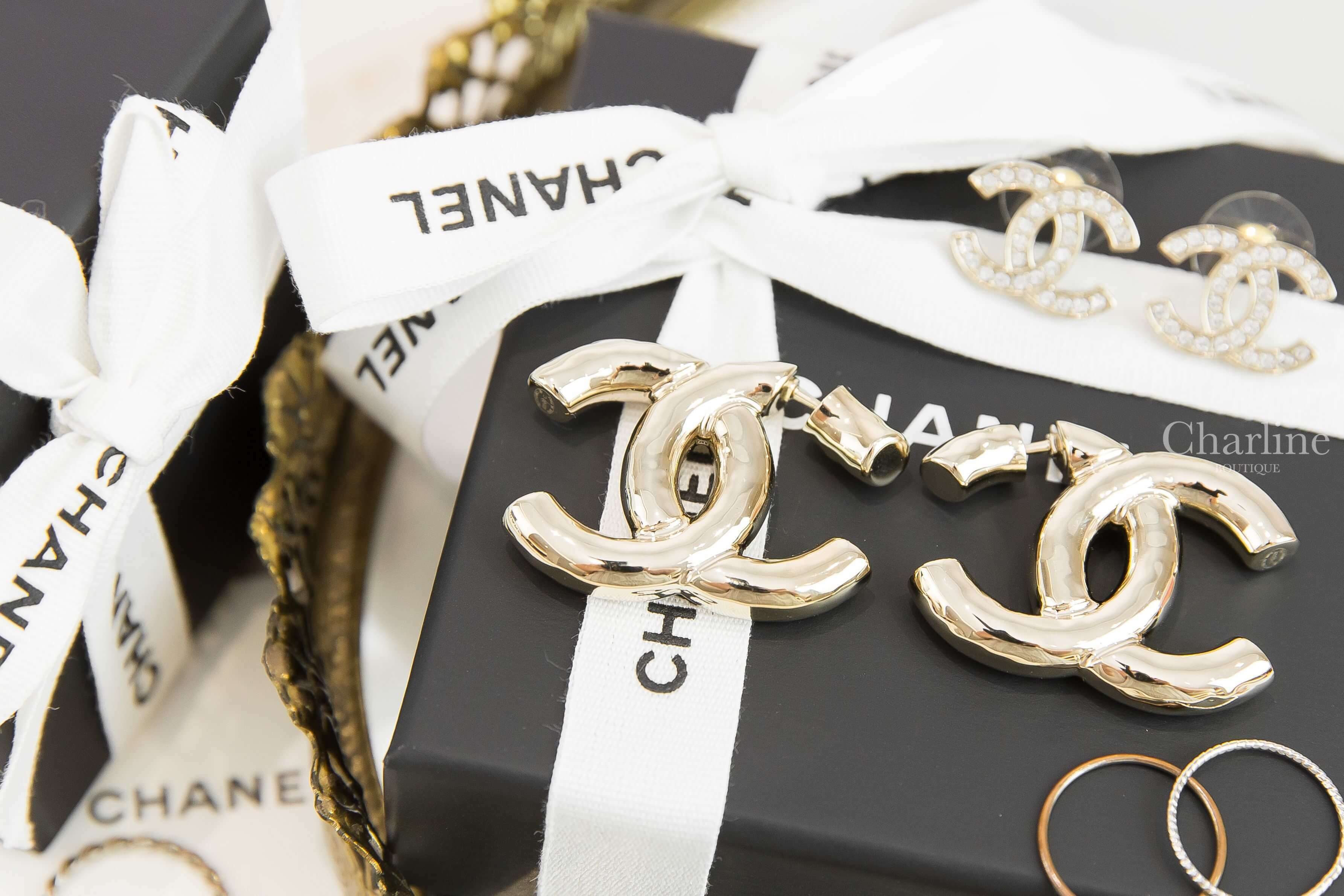Chanel Earrings 金色金屬亮面CC耳環-Charline Boutique 精品代購