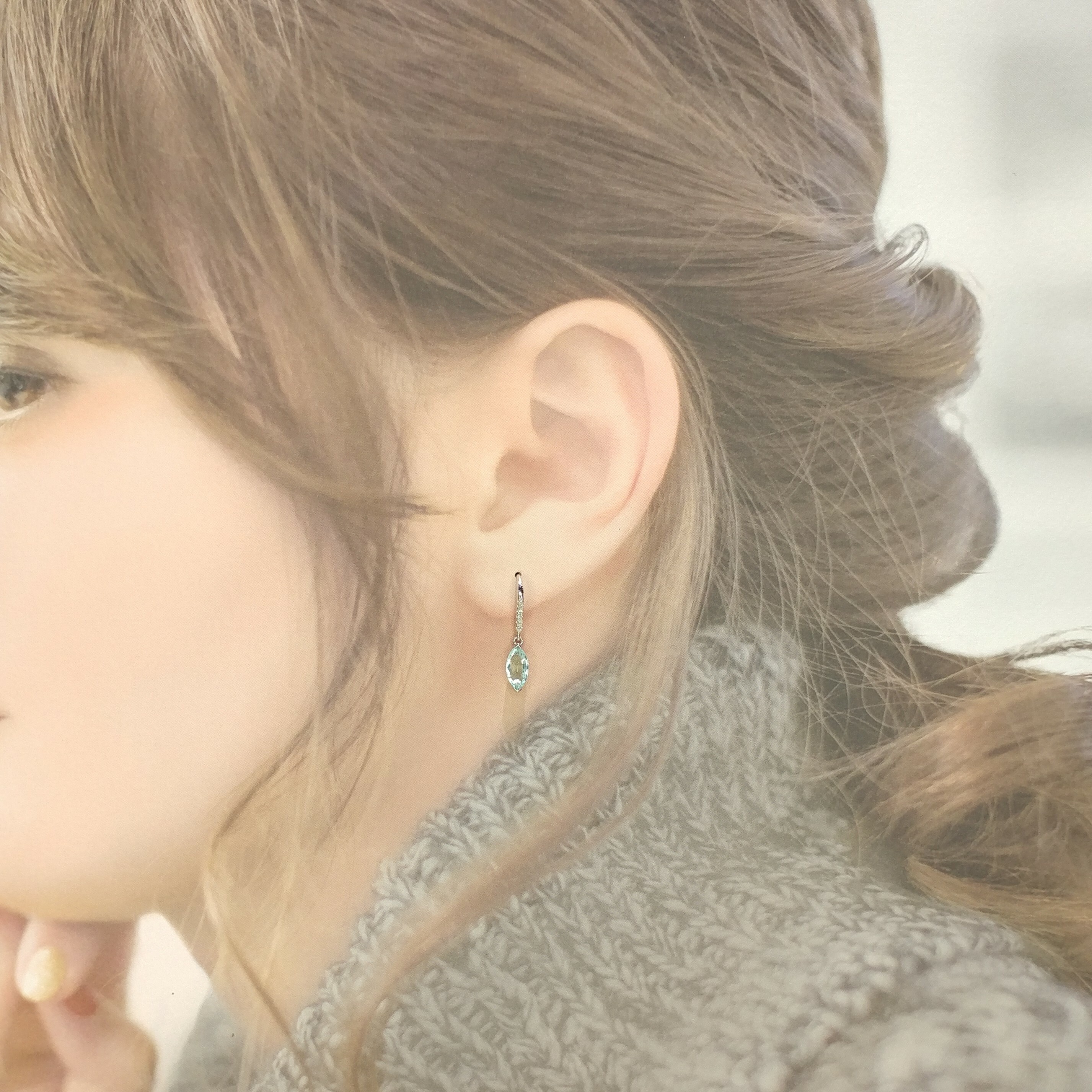 全新18K白金【主石87份帕拉伊巴】配3份鑽石吊耳環