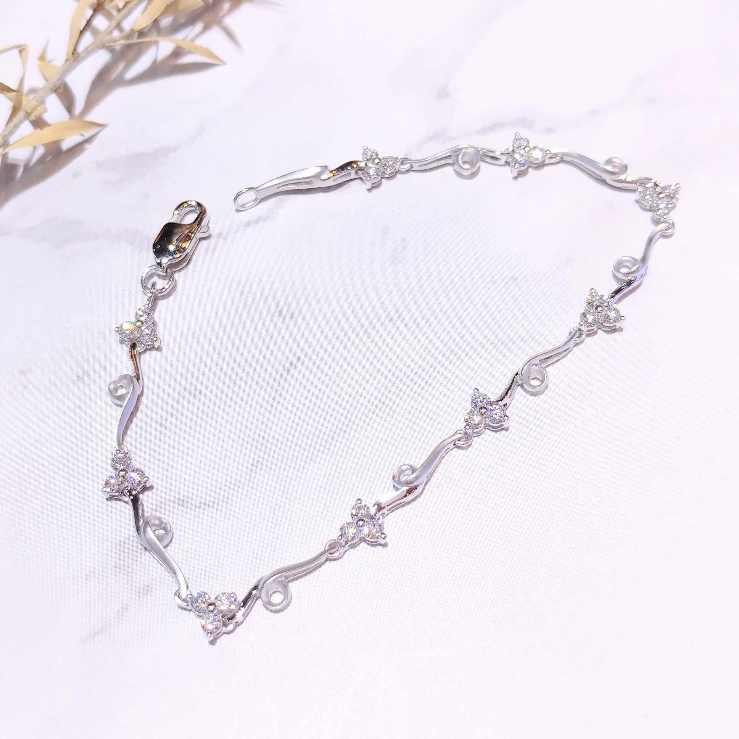 全新18K白金73份鑽石手鍊