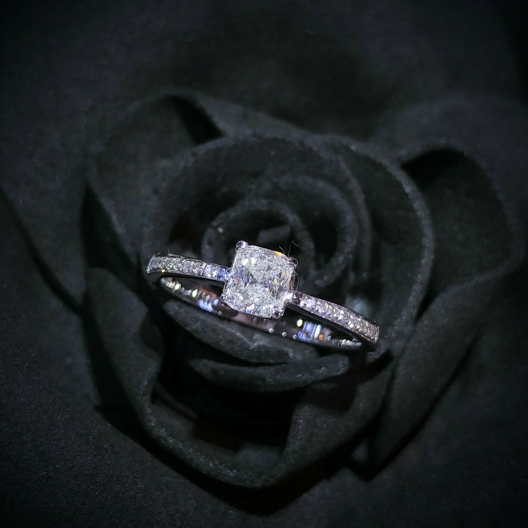 18K White Gold 0.50ct Radiant Cut Diamond Ring