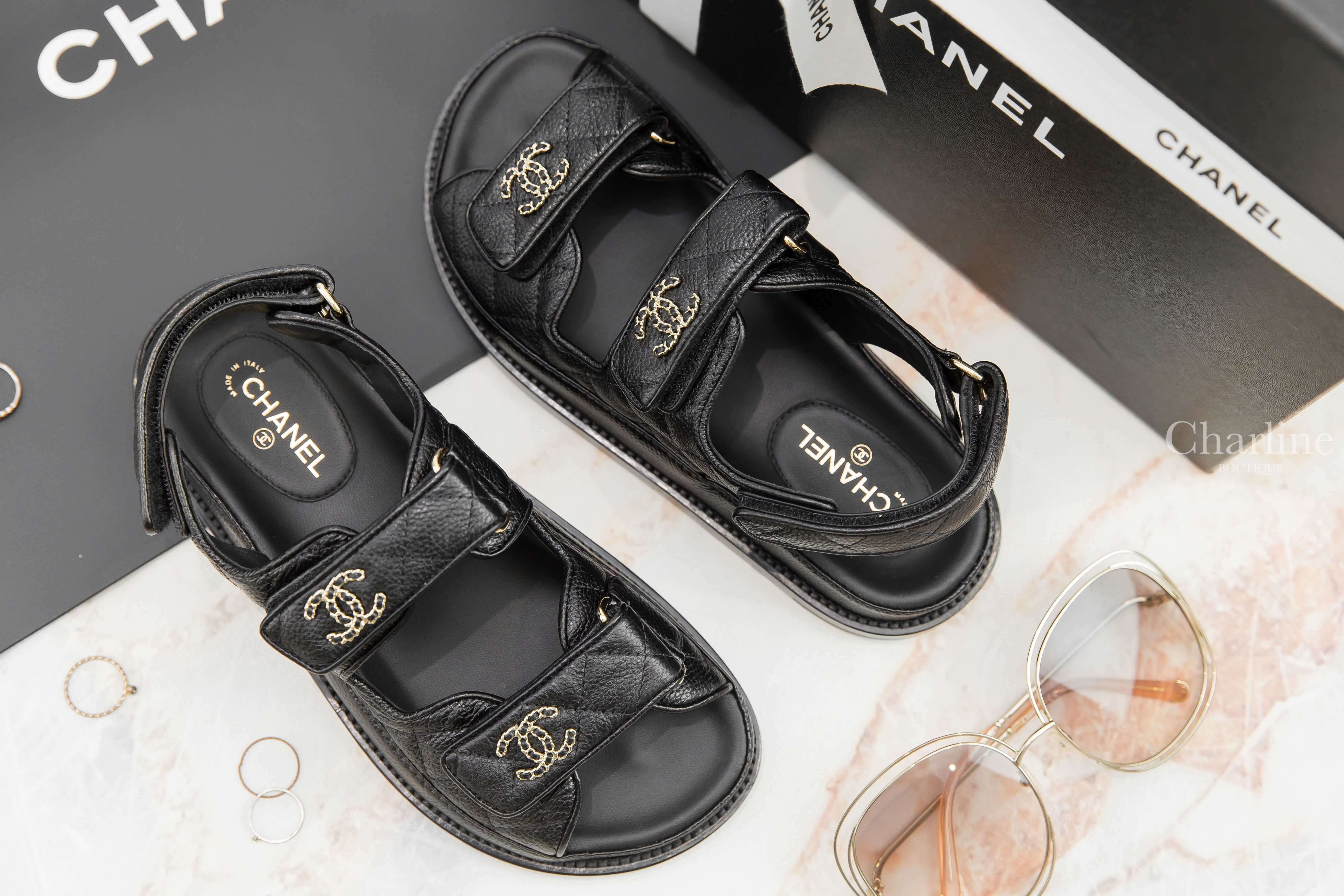 Chanel Sandal 黑色金CC皮穿鍊魔鬼氈荔枝菱格紋涼鞋-Charline Boutique 精品代購