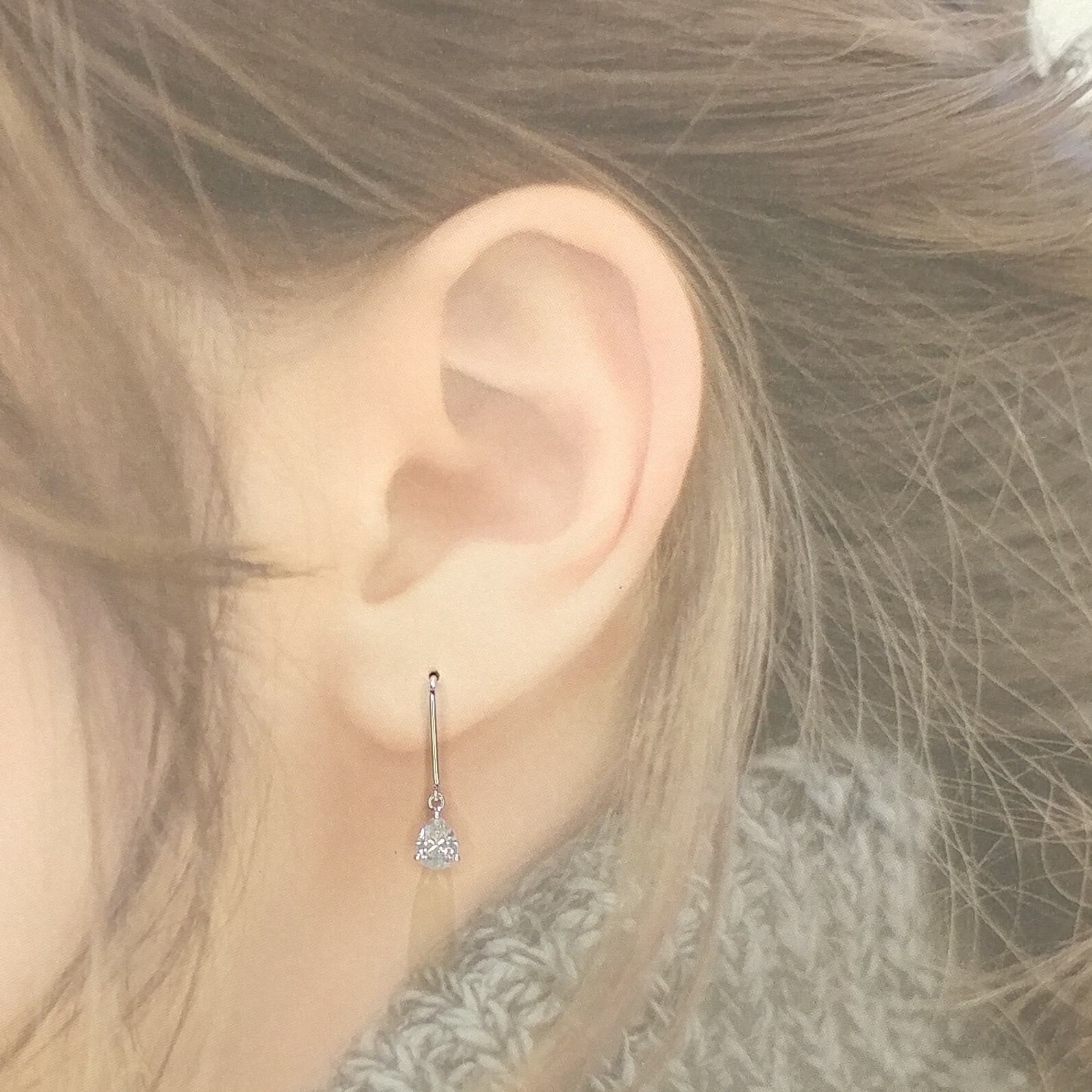 全新18K白金【主石91份梨形鑽石】吊耳環