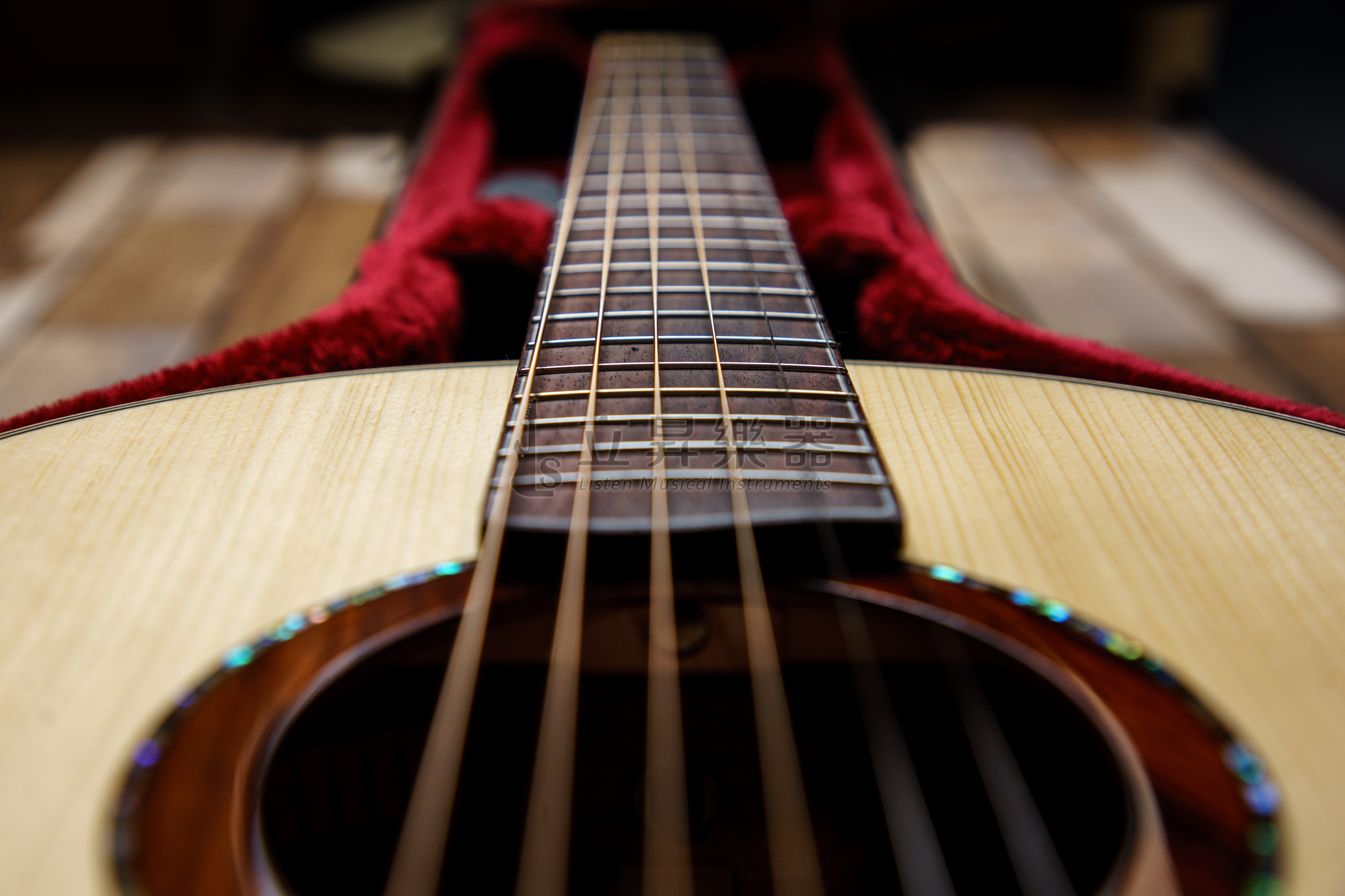 弦墨 玲瓏 德國雲杉面板 桃花心木側背 全單 旅行 38吋 Lowden 老鄧桶身 駱駝骨弦枕弦釘 台灣公司貨 弦墨吉他 第 4 張圖片｜三峽吉他 / Bass