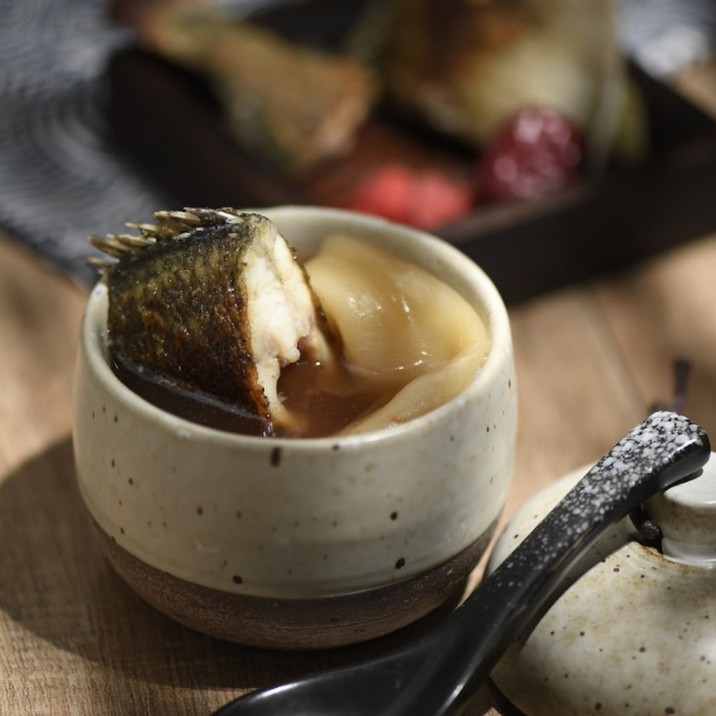 花膠燉寶石魚湯