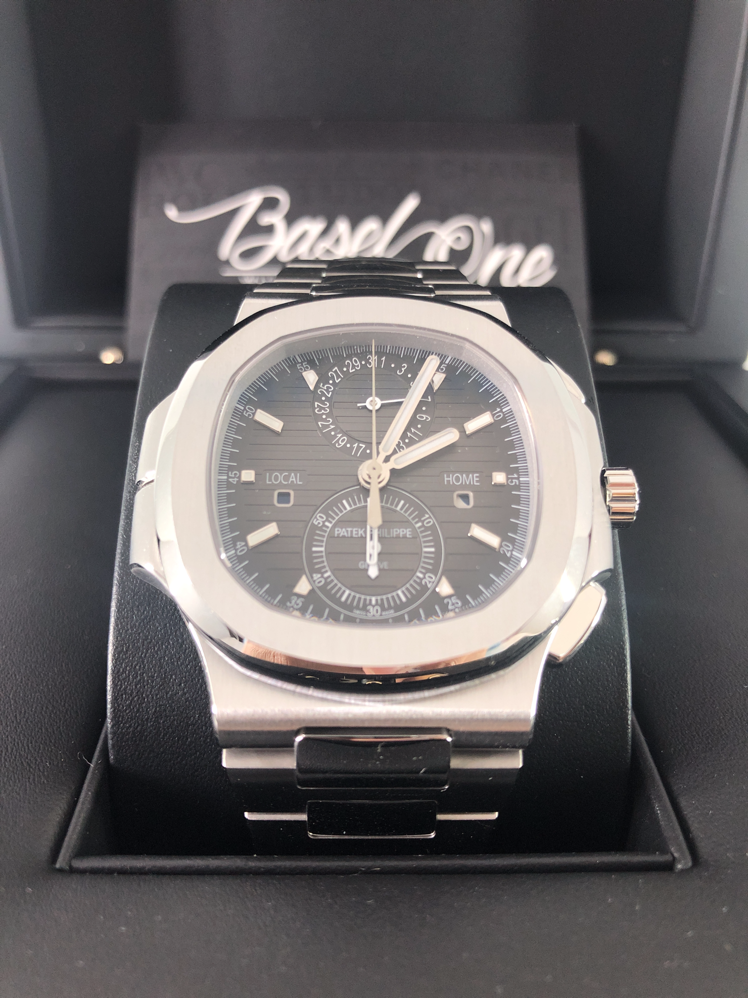Discontinued BRAND NEW 5990/1A-001 5990 PATEK PHILIPPE NAUTILUS BLACK DIAL STEEL 40MM