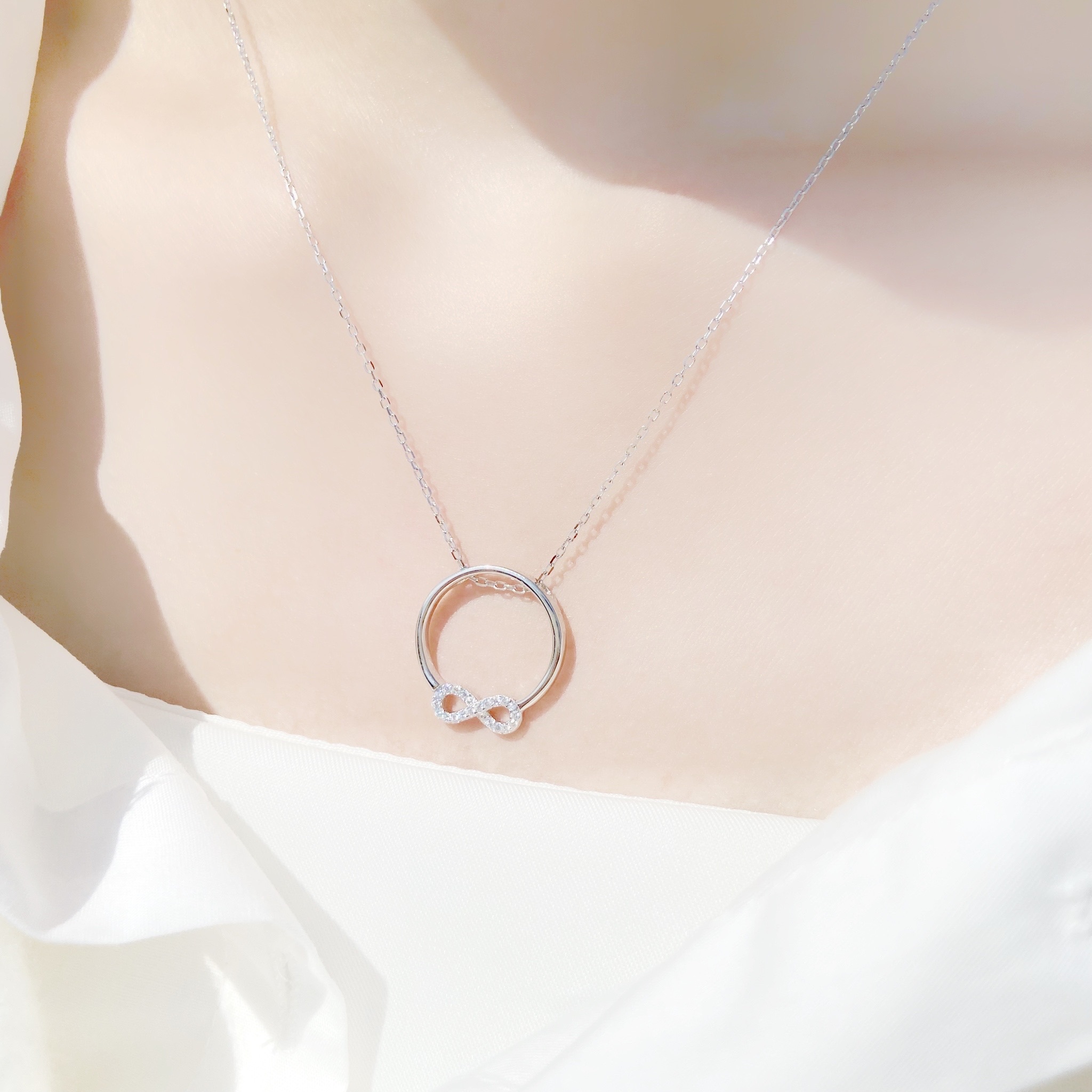 | 925 Silver・ White Gold  | Endless Sense Of Security Necklace | NE0378 |