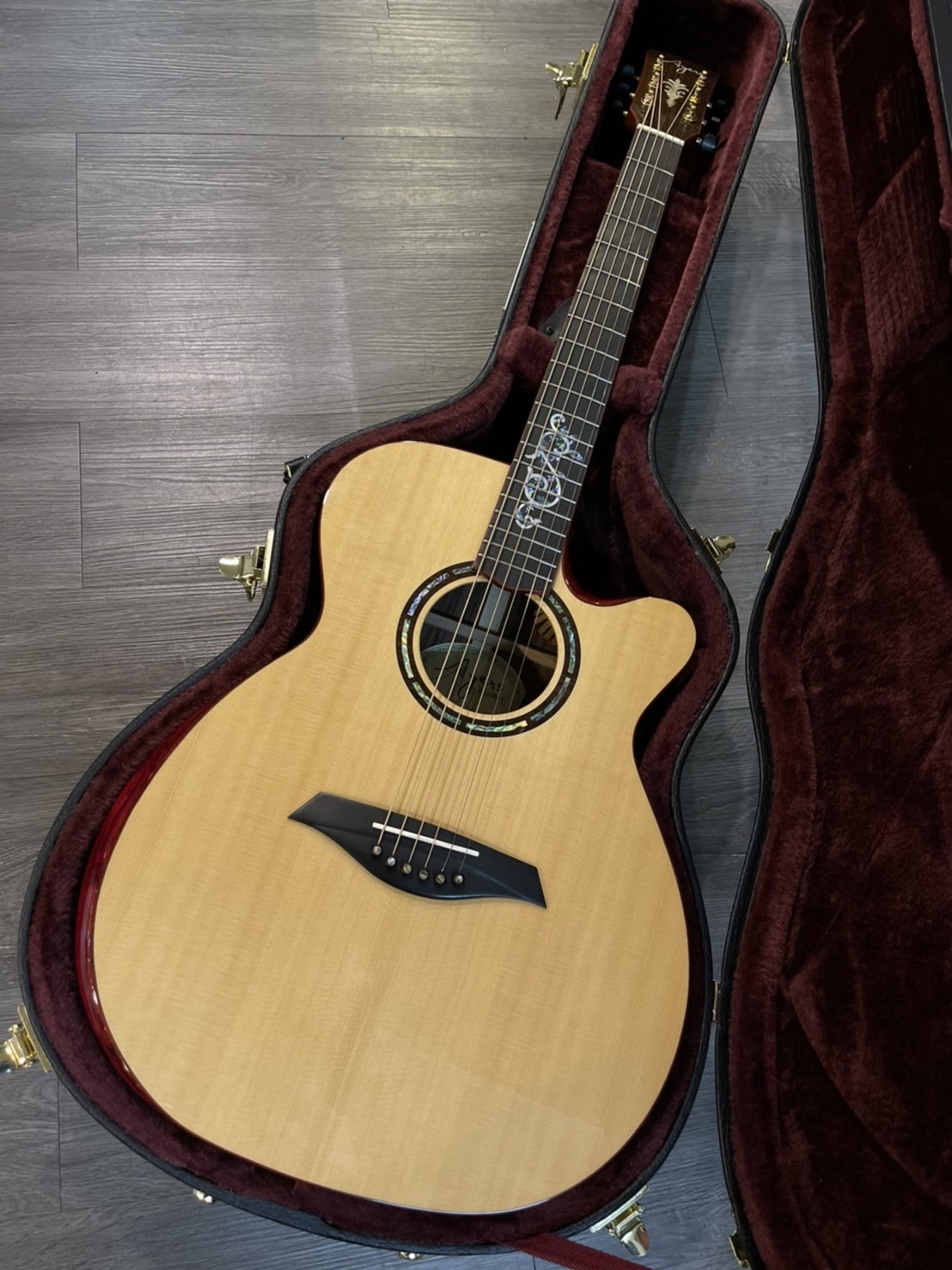 AYERS PD-ACXW 全單板民謠吉他 GS桶身缺角 附硬盒