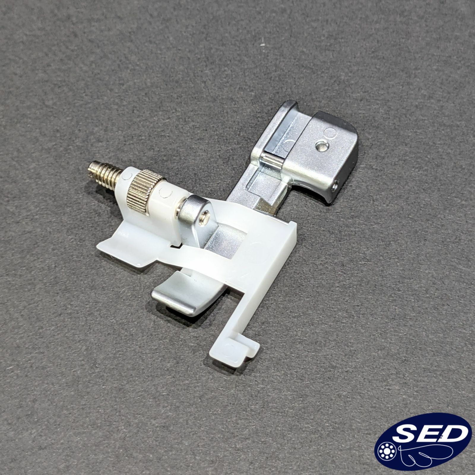 BROTHER拷克機 盲縫壓布腳/暗針縫壓布腳【3034D/2104D適用】