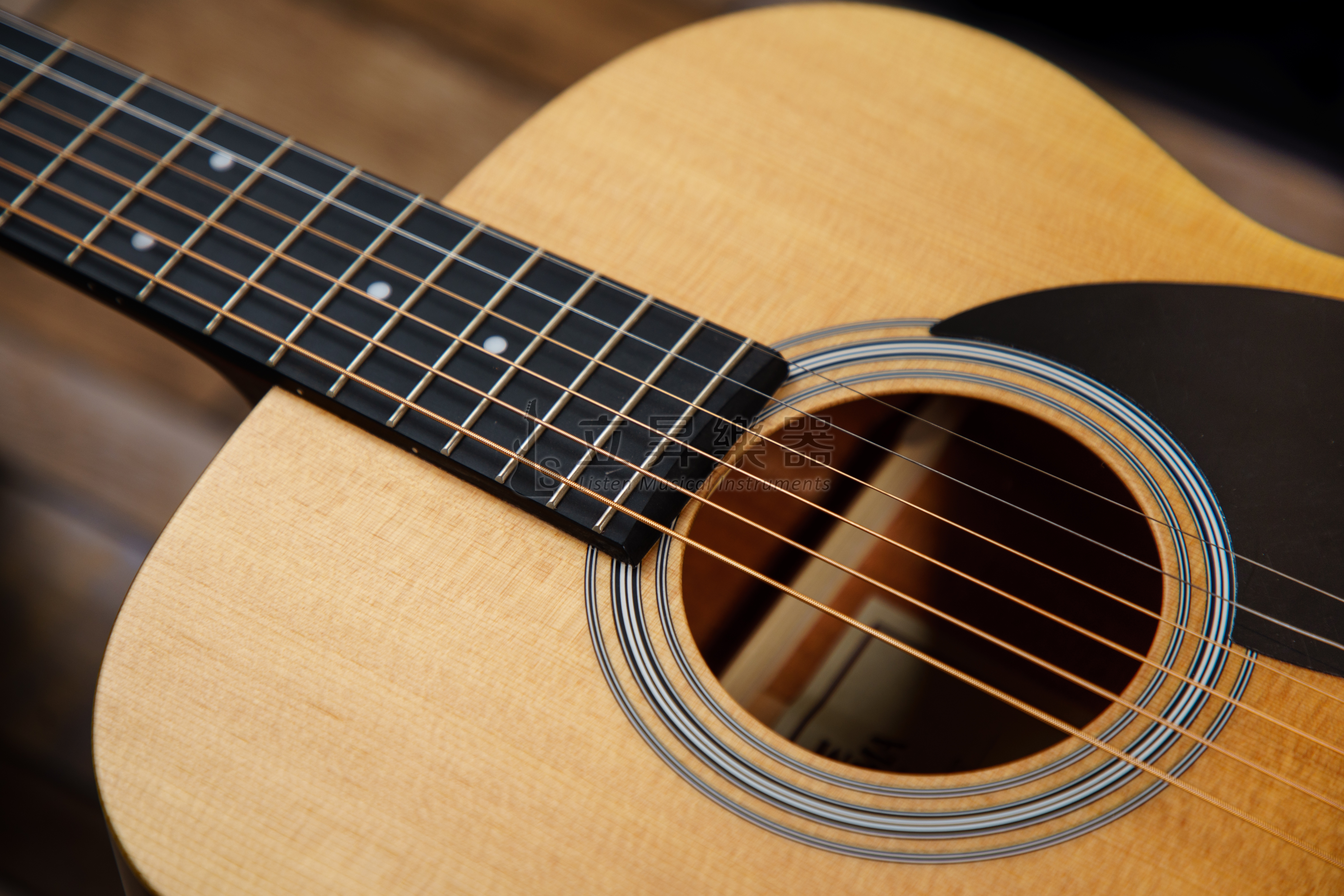 SIGMA OMM-ST 雲杉木面單板 桃花心木側背板 OM桶身 牛骨弦枕 面單