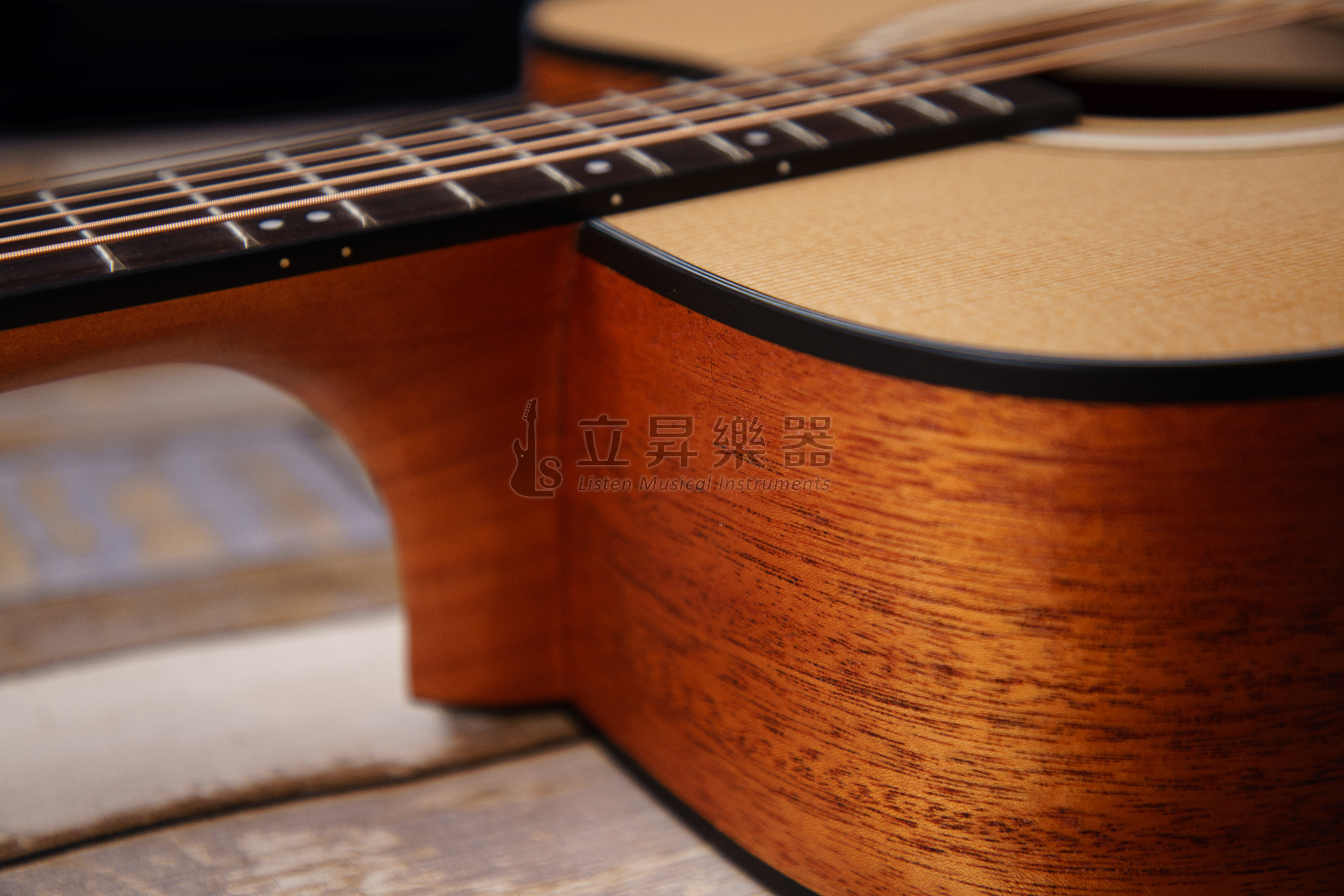 UMA UMA D-15 雲杉面板 桃花心側背板 缺角 41吋 合板 附原廠灰色厚袋 D15 UMA15 入門首選 第 3 張圖片｜三峽配件 / 週邊