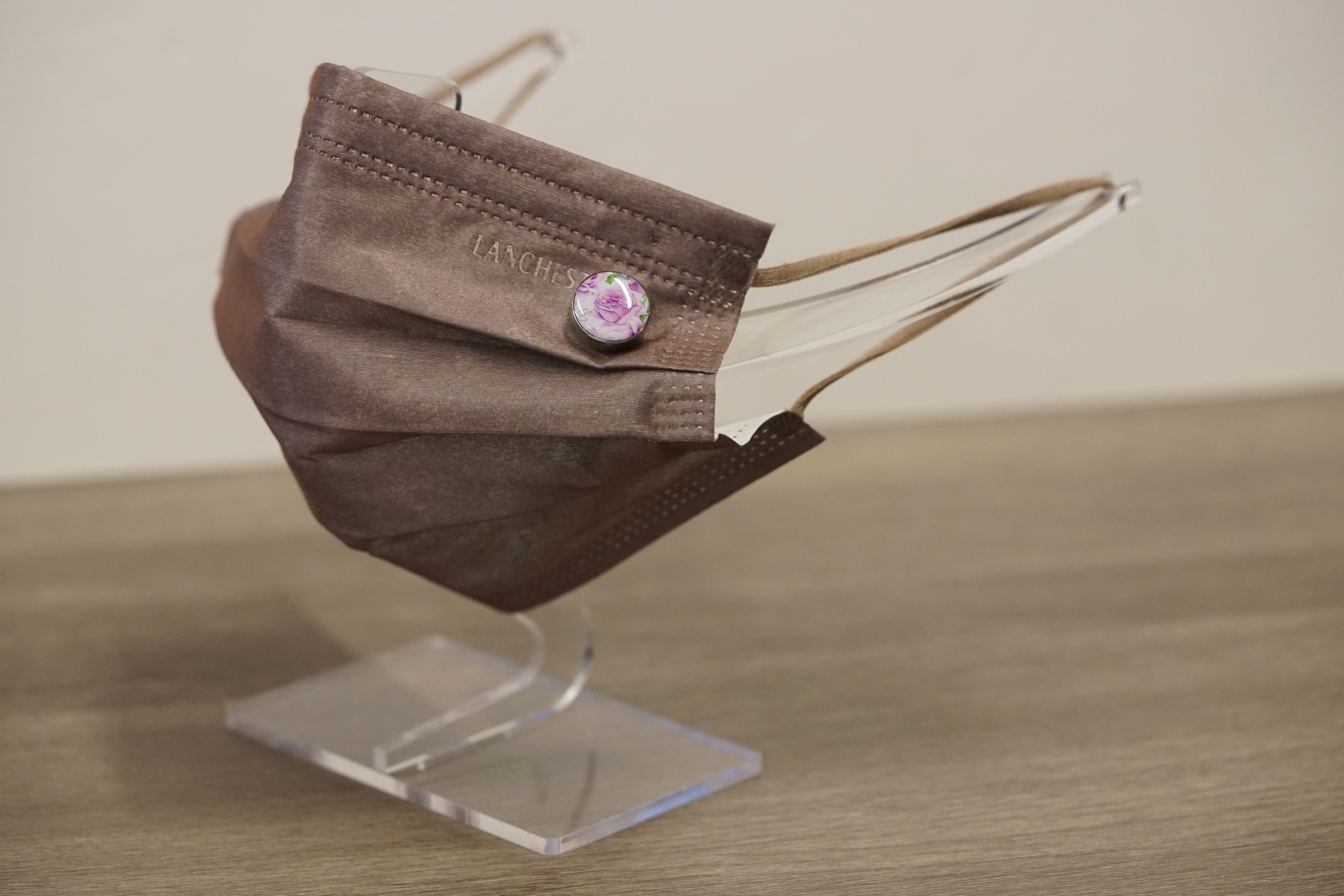 15mm 玫瑰 圖案香薰扣 香精油釦 精油飾物 口罩/衣領適用 磁石釦 口罩香薰夾 (紫色)(連6片顏色隨機的可重用棉片)(隨機送上口罩3片)