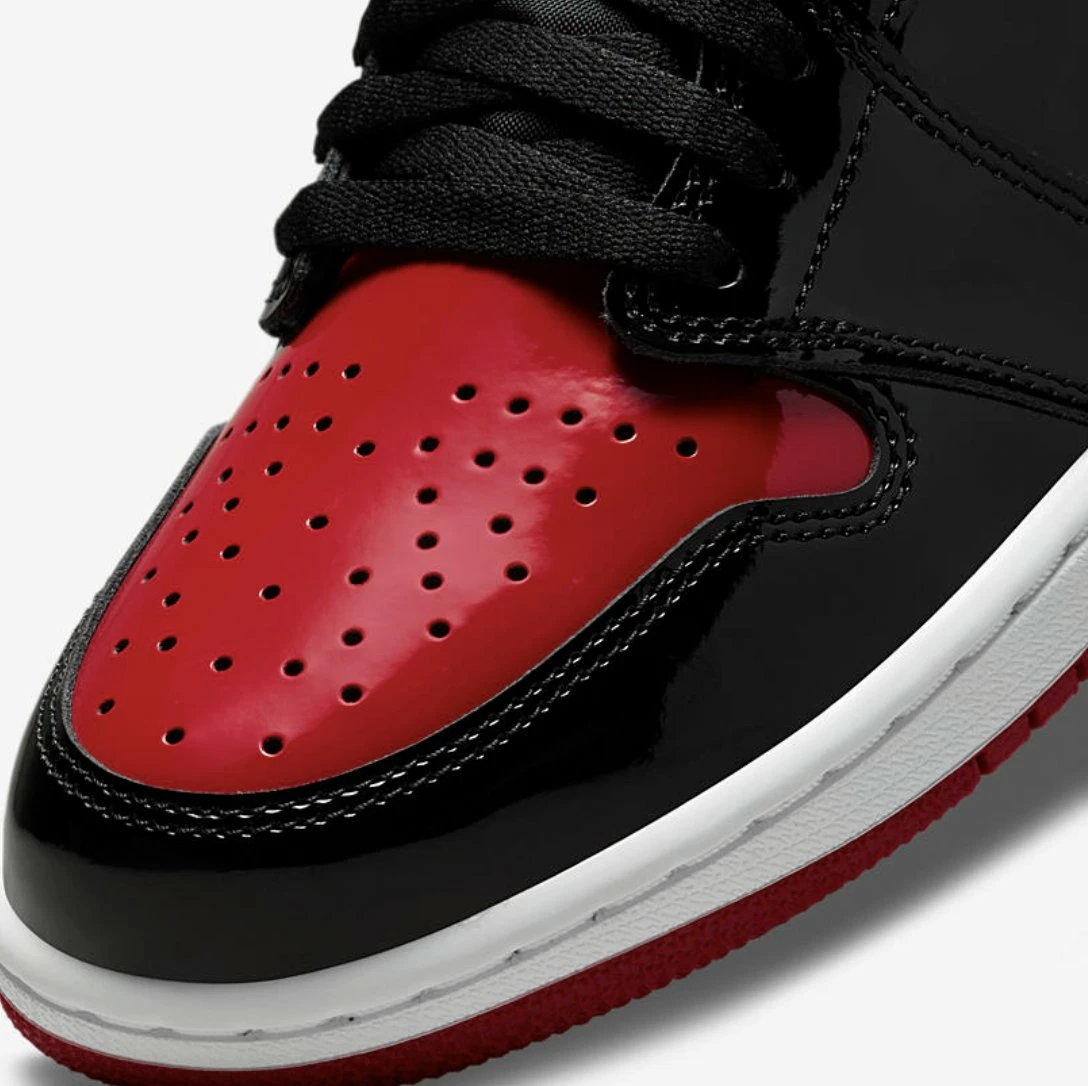 Air Jordan 1 Retro OG '' Bred Patent '' 特殊漆皮黑紅男款5550