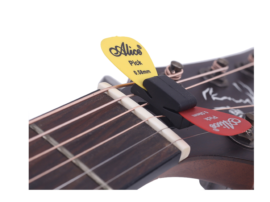 琴頭pick夾 橡膠材質不傷琴 一次可夾2-4片pick 簡易拆裝 安裝不需任何工具