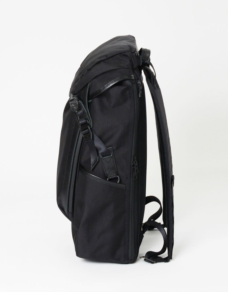 Command the discount day backpack 24l