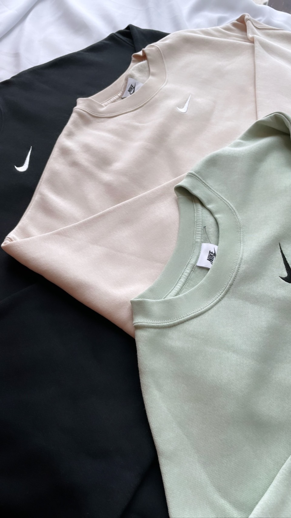 現貨┃女款 Nike 短版 落肩 刺繡logo 長袖 上衣 衛衣 大學T 內磨毛 DJ7666