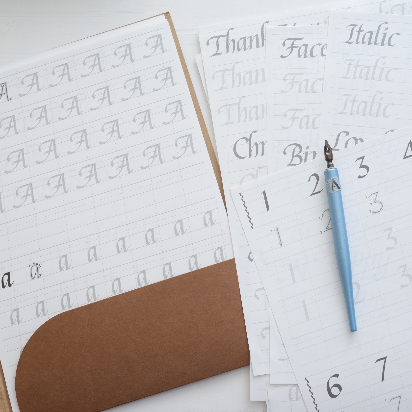 Italic 義大利體字帖｜筆尖溫度 臺灣