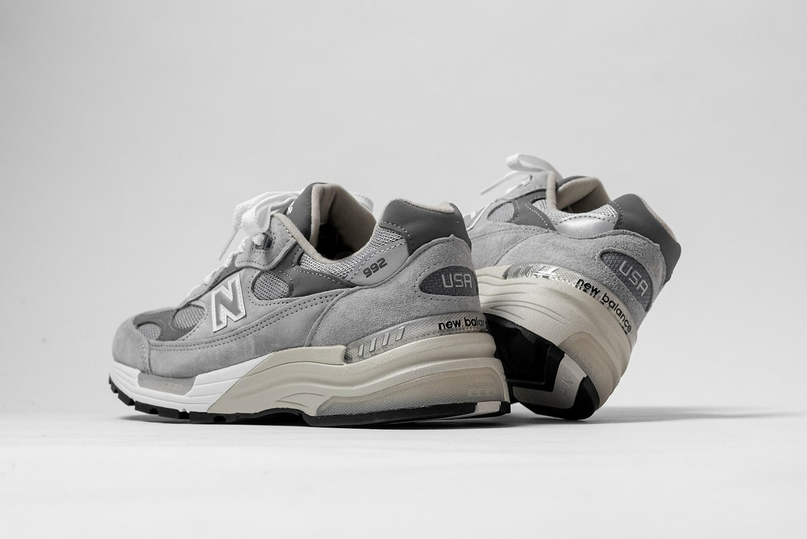 NEW BALANCE 992 '' Grey '' Made in USA 元祖灰配色男女款M992G