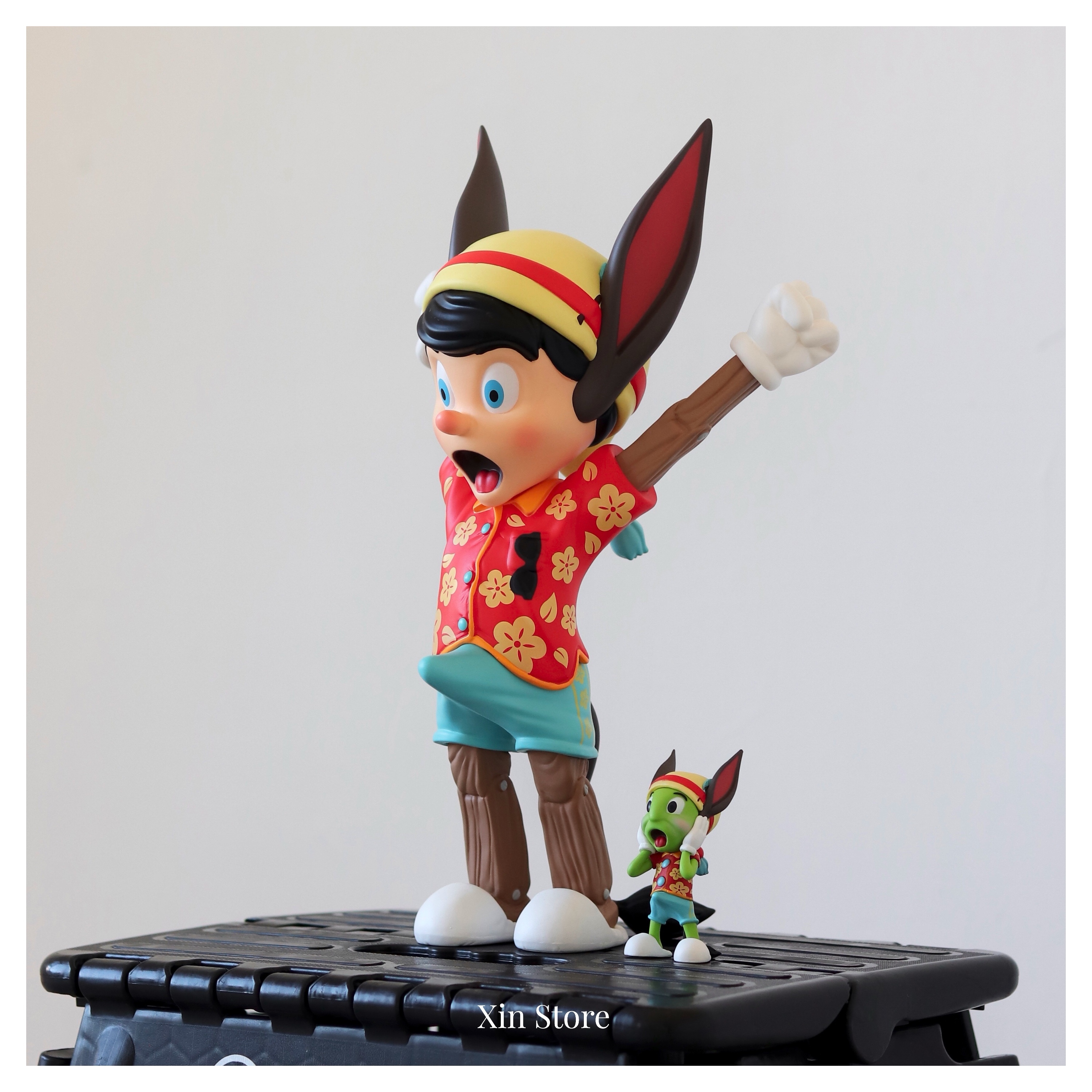 Mighty Jaxx A Wood Awakening 夏威夷 勃起小木偶 驢子 皮諾丘 小蟋蟀